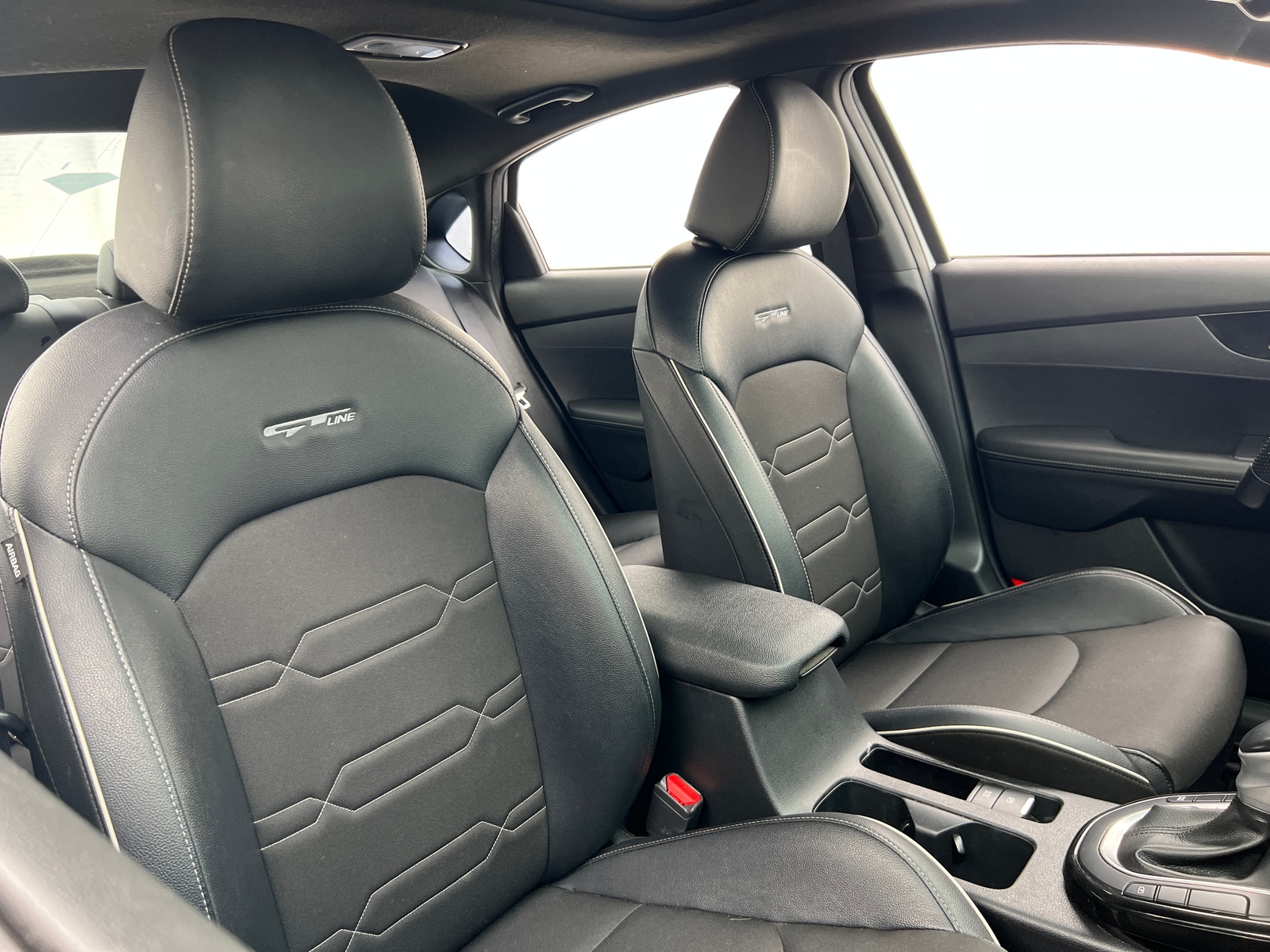 Thumbnail: 2022 Kia Forte - 2