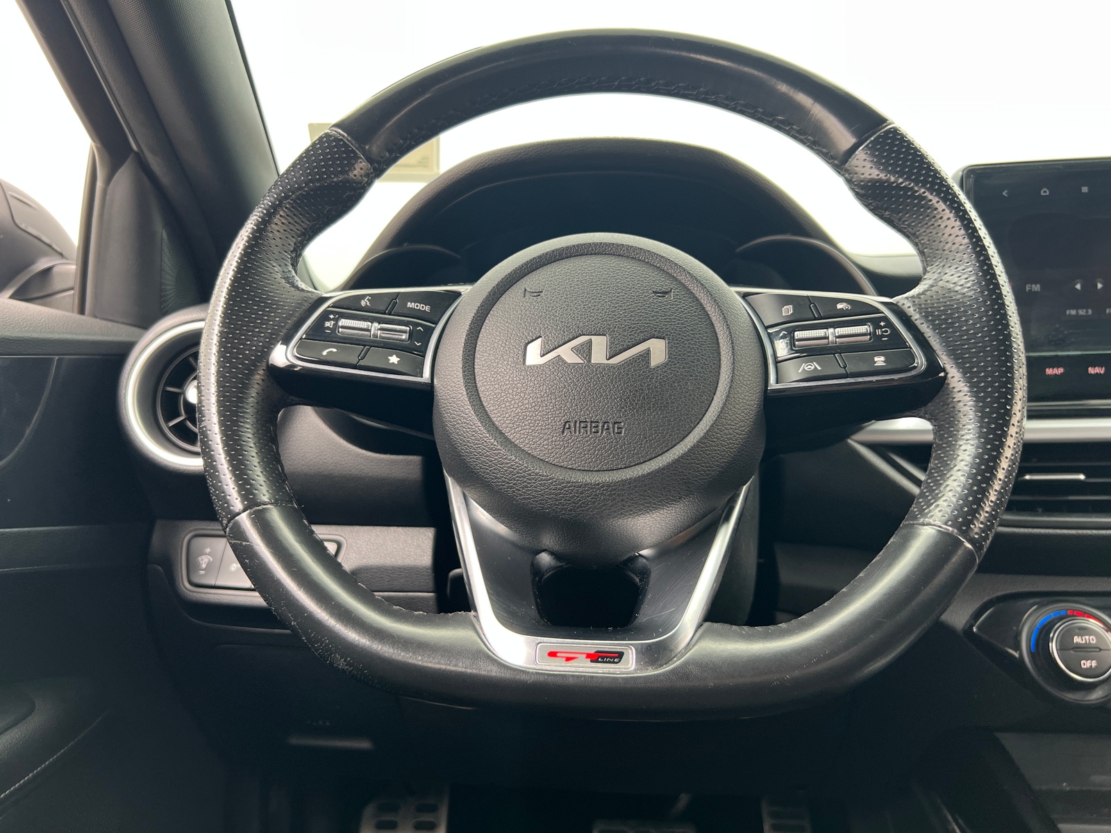 Thumbnail: 2022 Kia Forte - 5