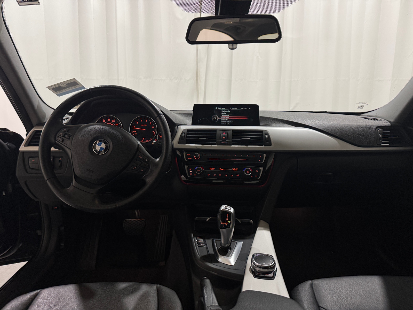Thumbnail: 2016 BMW 3 Series - 2