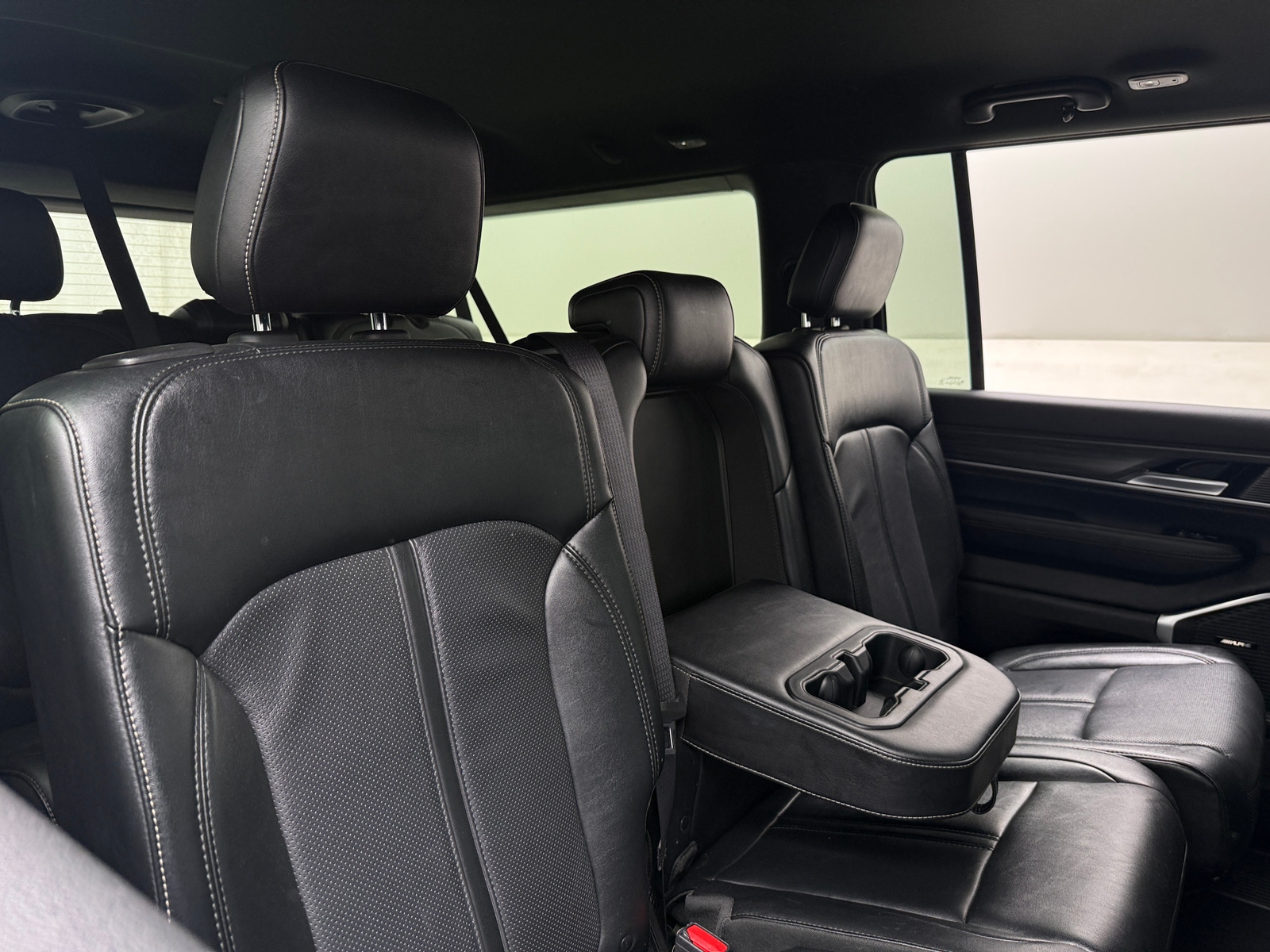 Thumbnail: 2024 Jeep Wagoneer - 5