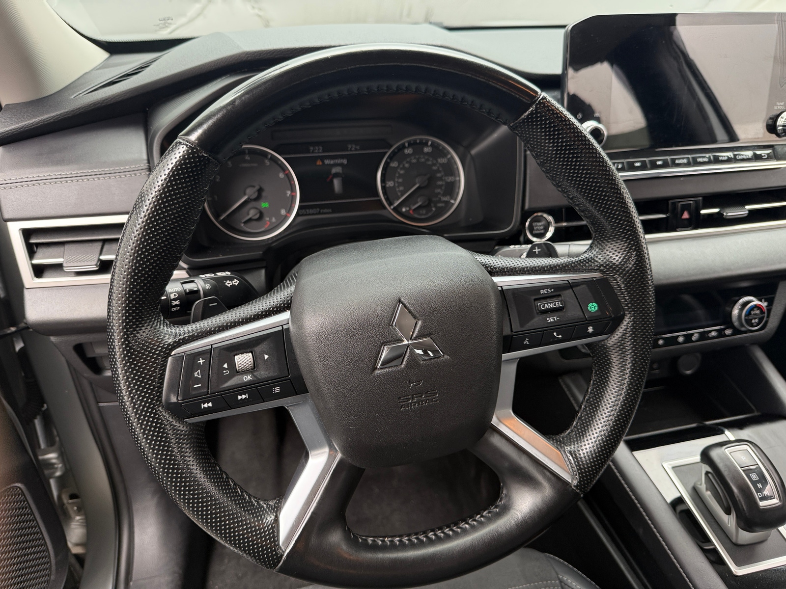 Thumbnail: 2024 Mitsubishi Outlander - 5