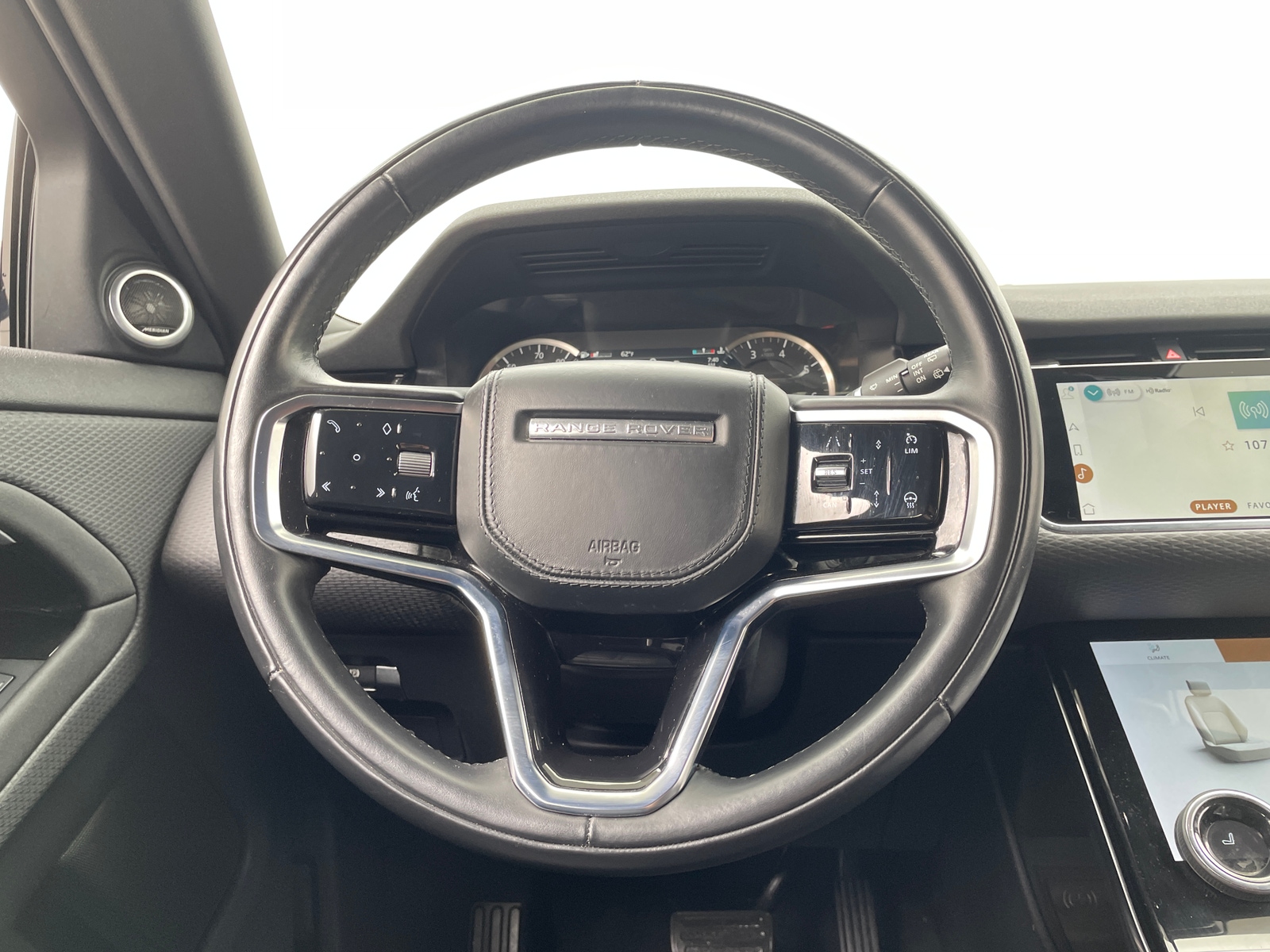 Thumbnail: 2023 Land Rover Range Rover Evoque - 4