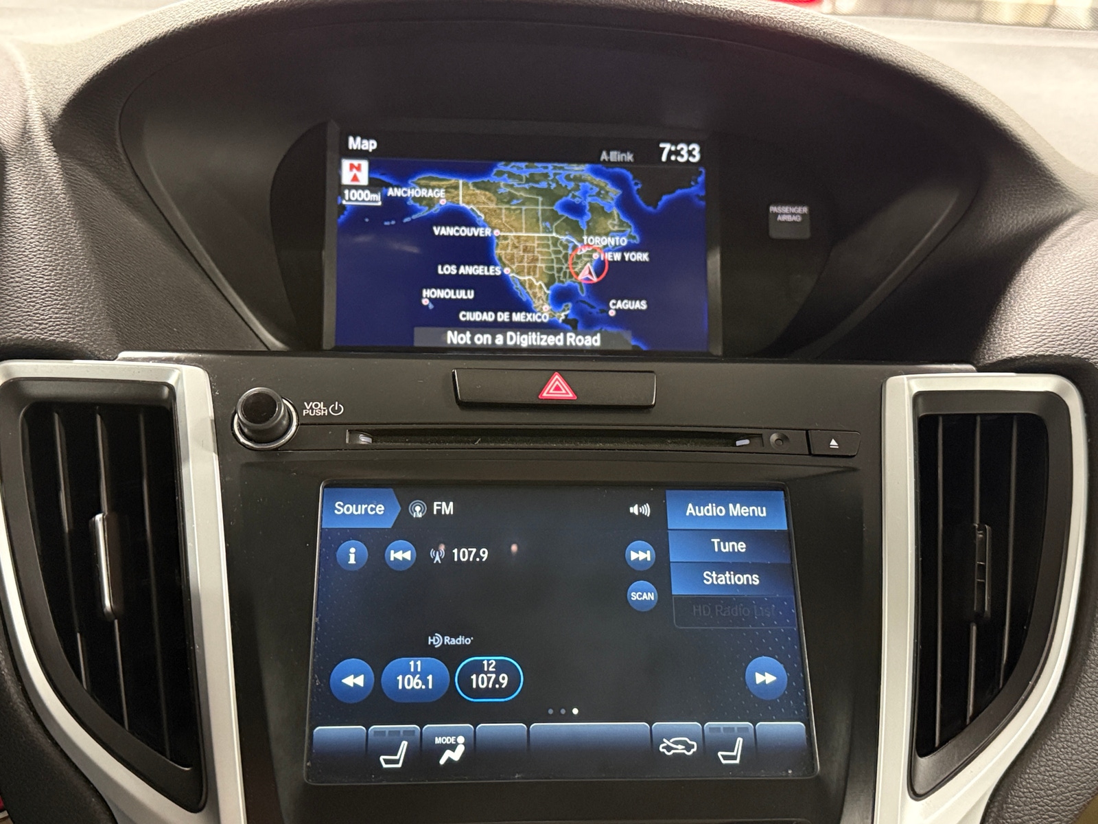 Thumbnail: 2019 Acura TLX - 3