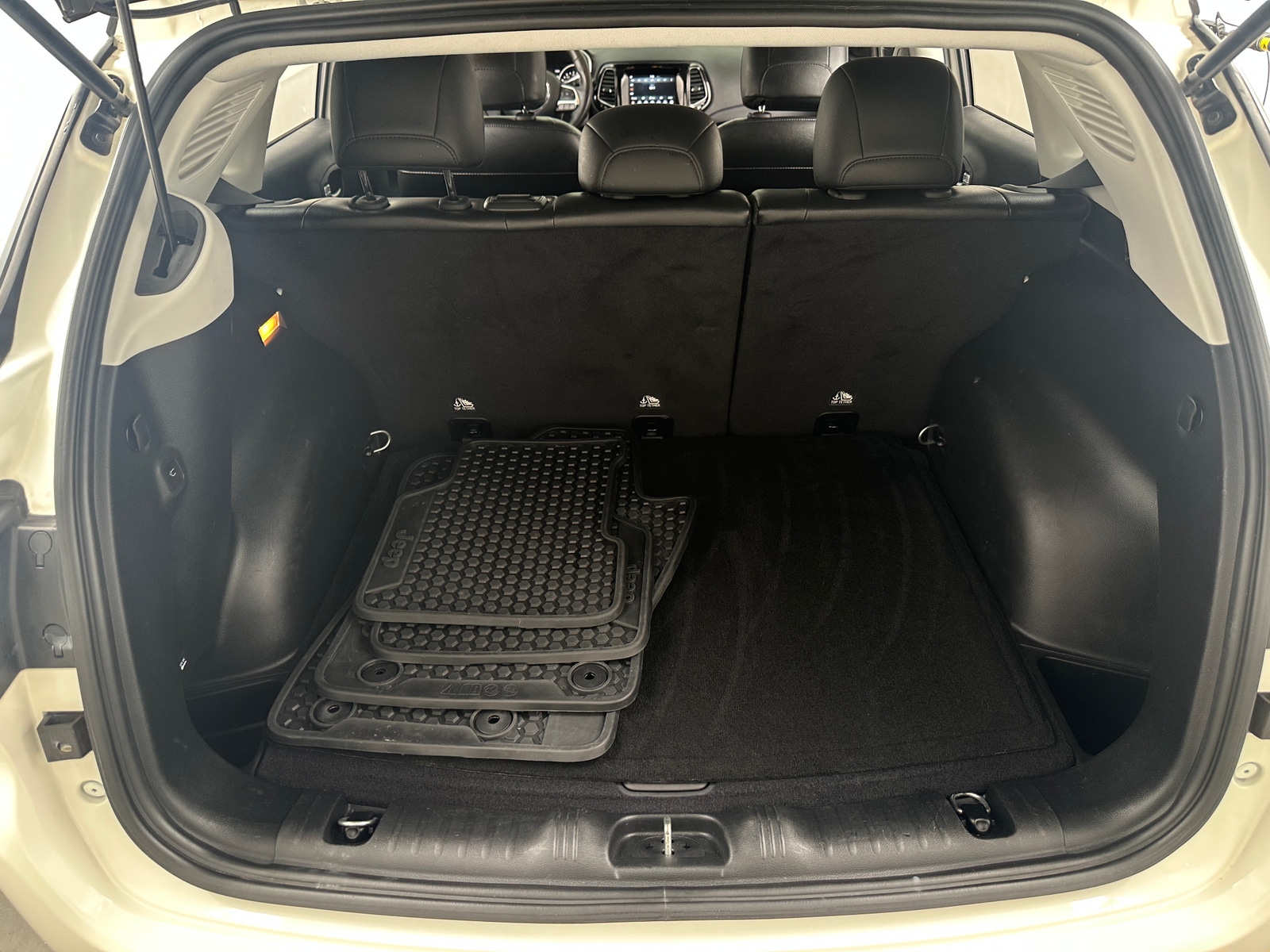 Thumbnail: 2018 Jeep Compass - 7