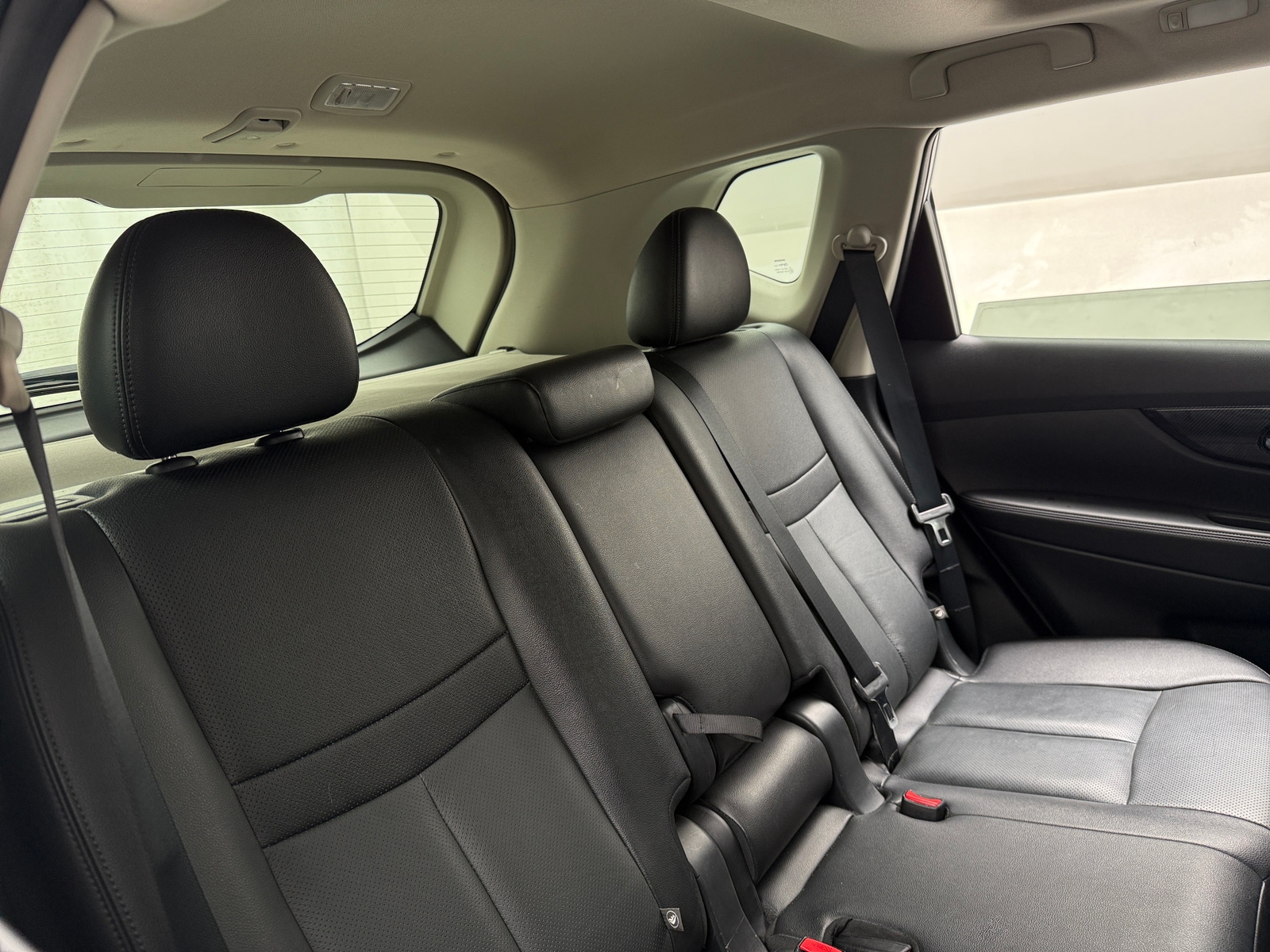 Thumbnail: 2017 Nissan Rogue - 5