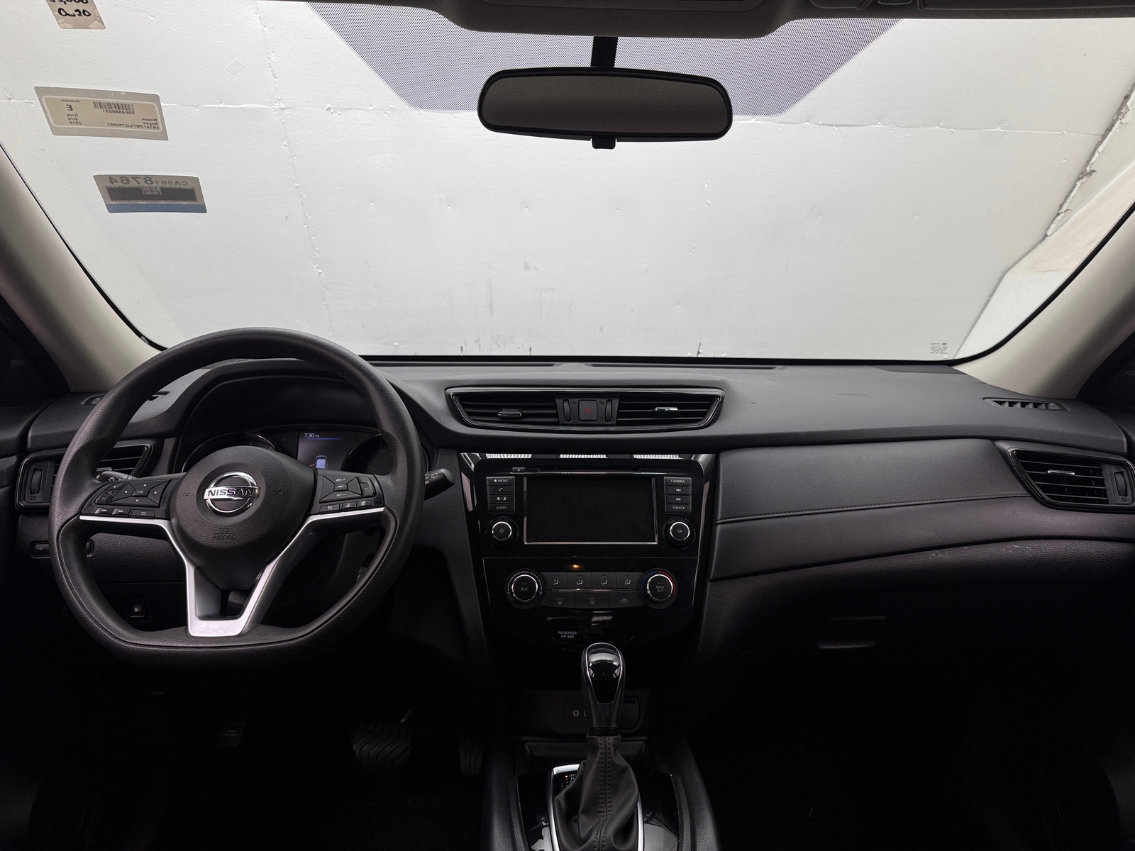 Thumbnail: 2018 Nissan Rogue - 3