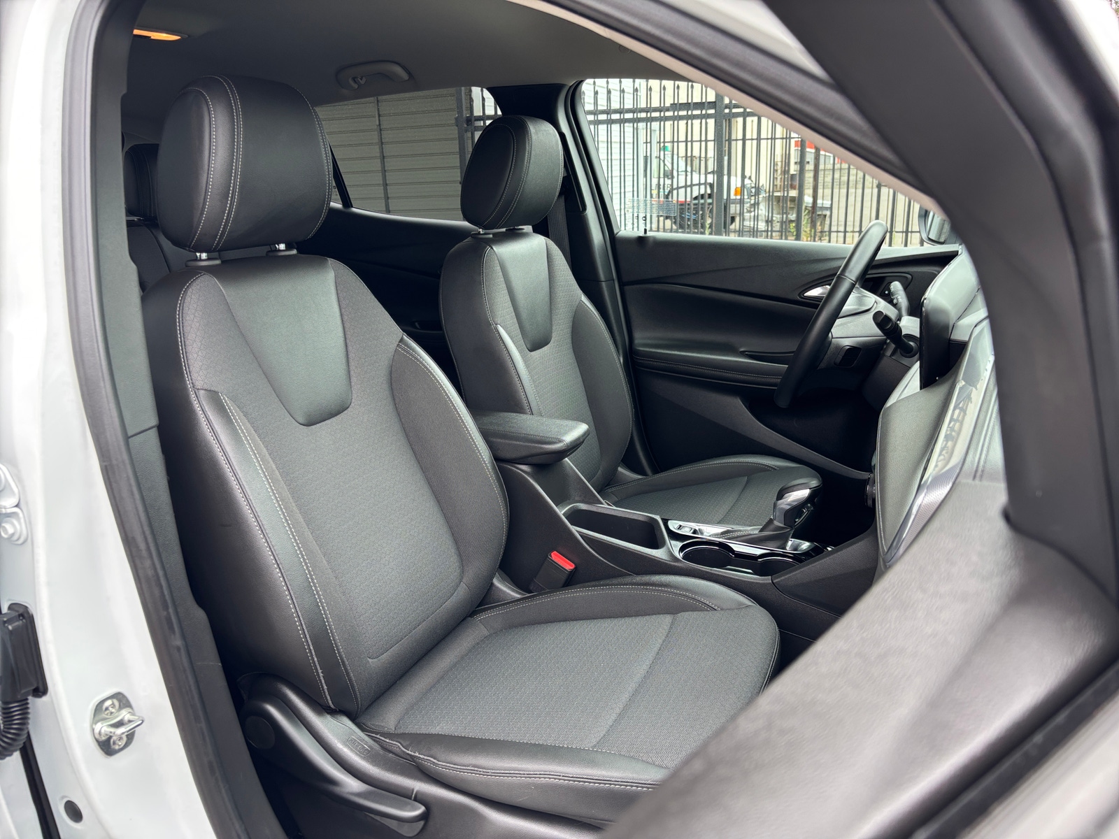 Thumbnail: 2025 Buick Encore GX - 2