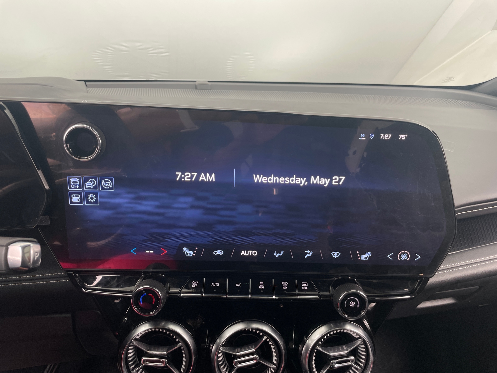 Thumbnail: 2024 Chevrolet Blazer EV - 3