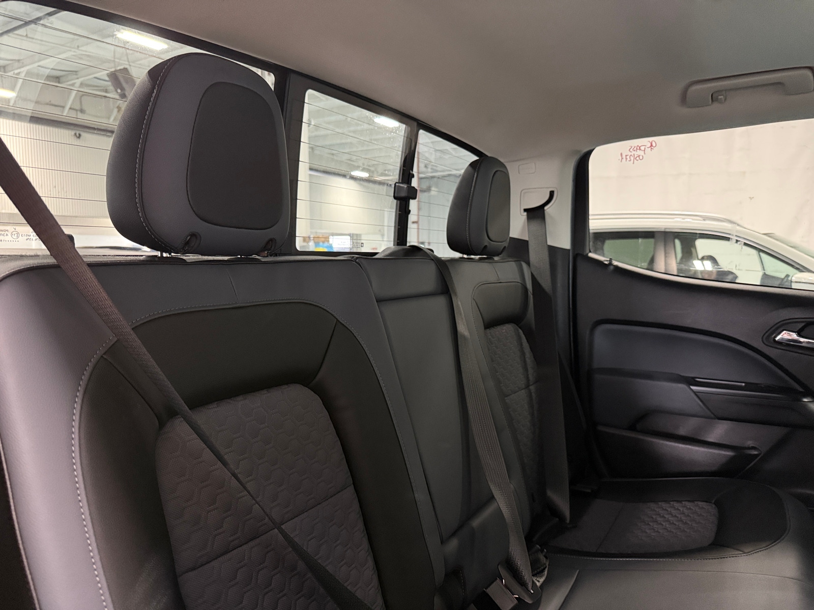 Thumbnail: 2018 Chevrolet Colorado - 6