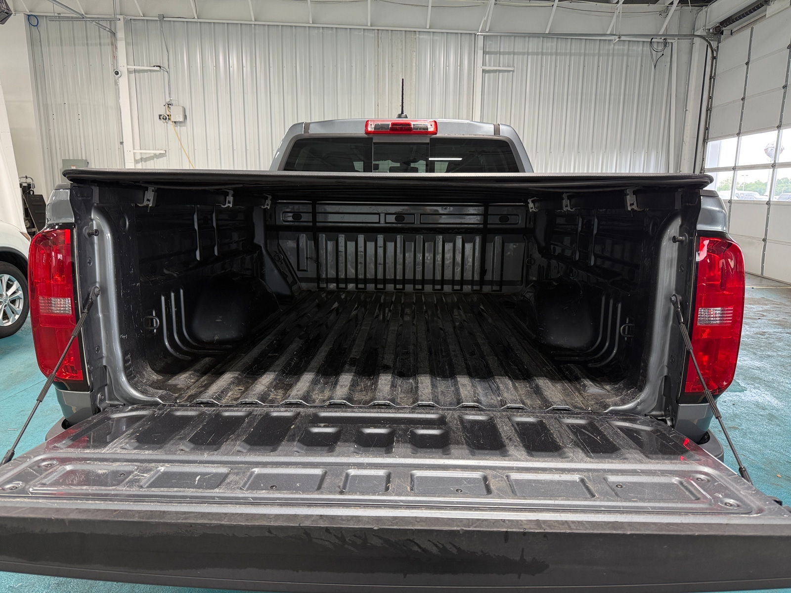 Thumbnail: 2018 Chevrolet Colorado - 7