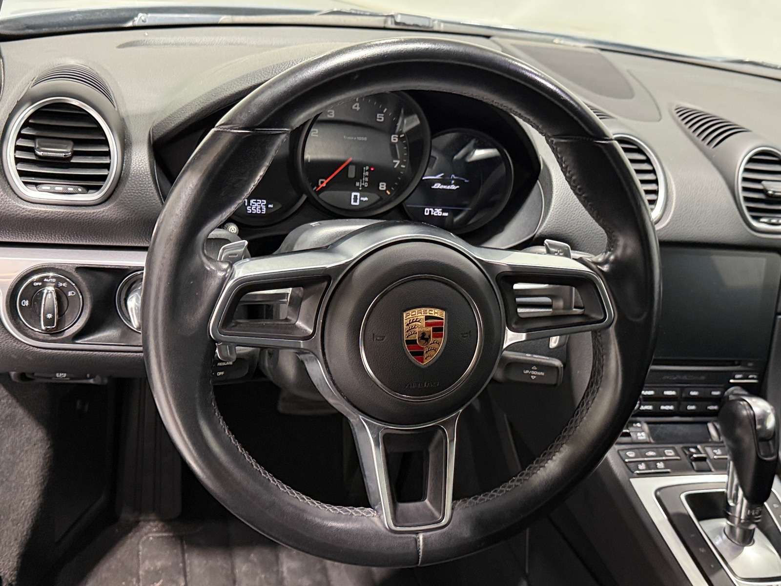 Thumbnail: 2017 Porsche 718 Boxster - 4