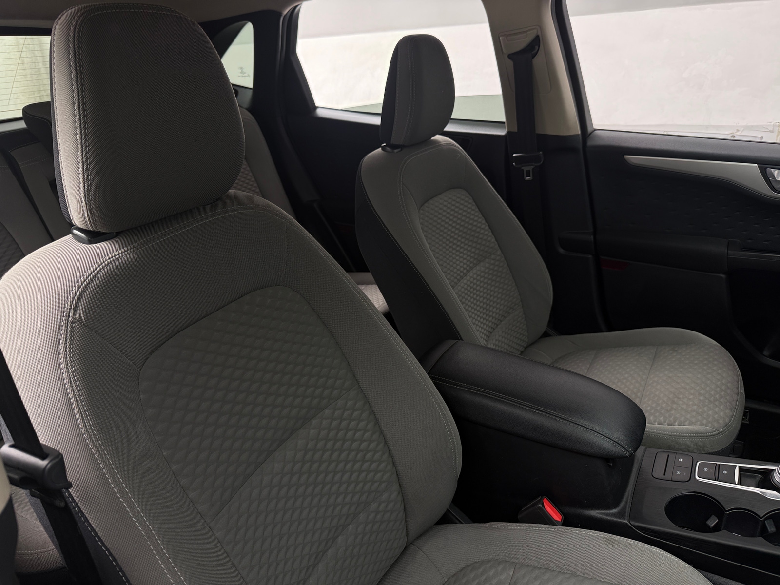 Thumbnail: 2020 Ford Escape - 2