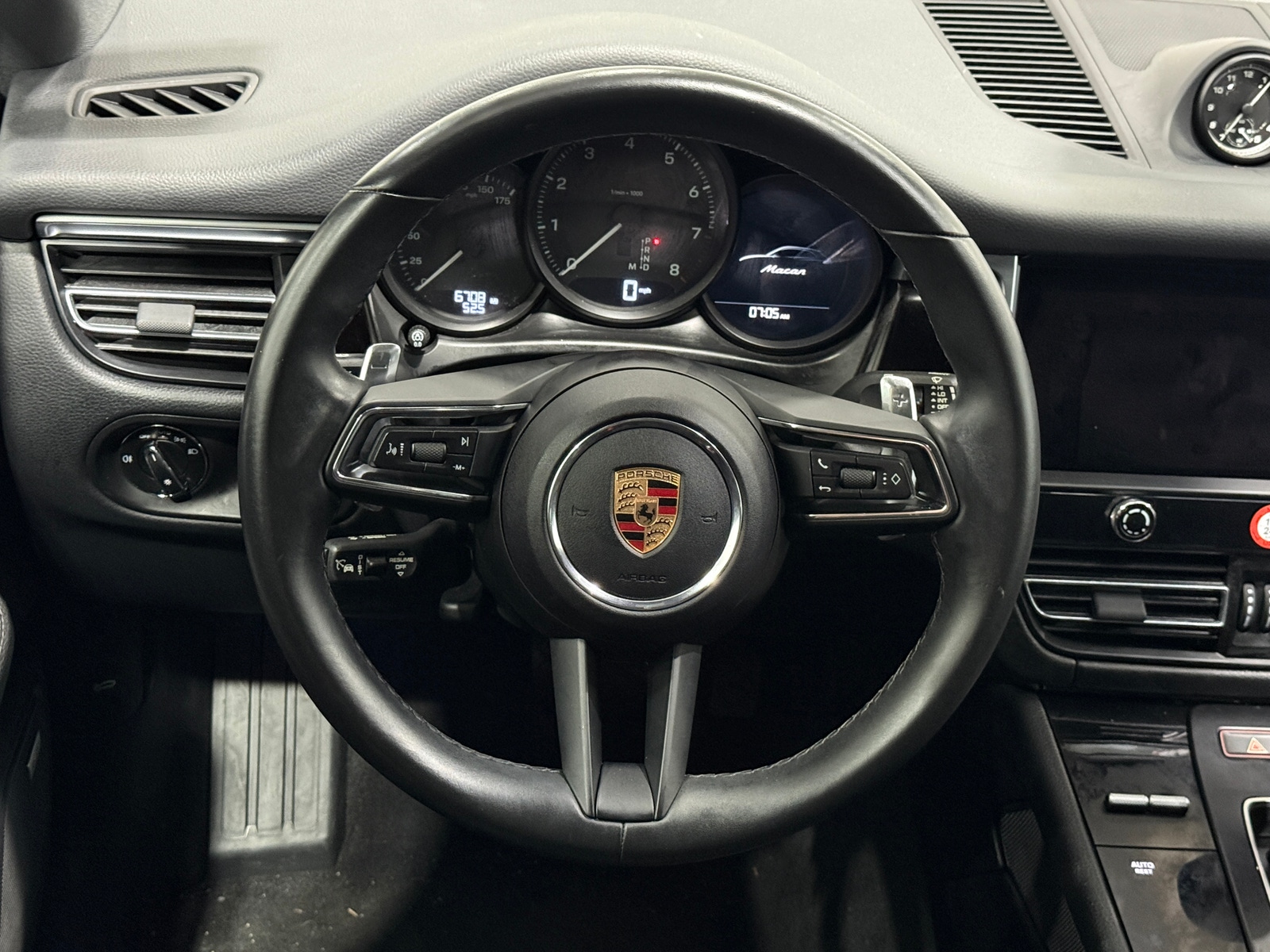 Thumbnail: 2024 Porsche Macan - 4