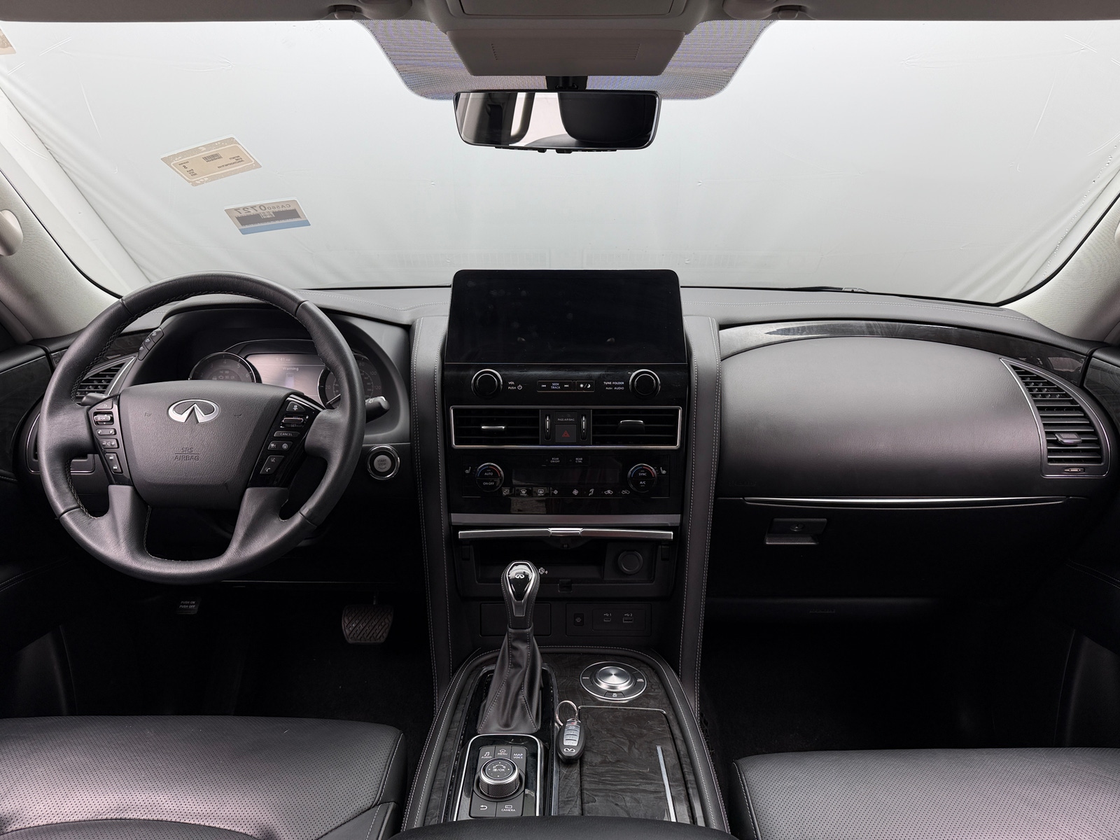 Thumbnail: 2023 INFINITI QX80 - 2
