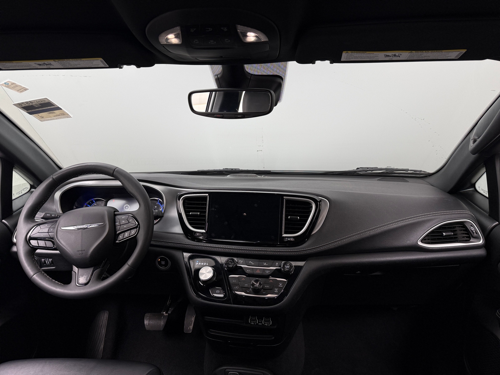 Thumbnail: 2024 Chrysler Pacifica - 2