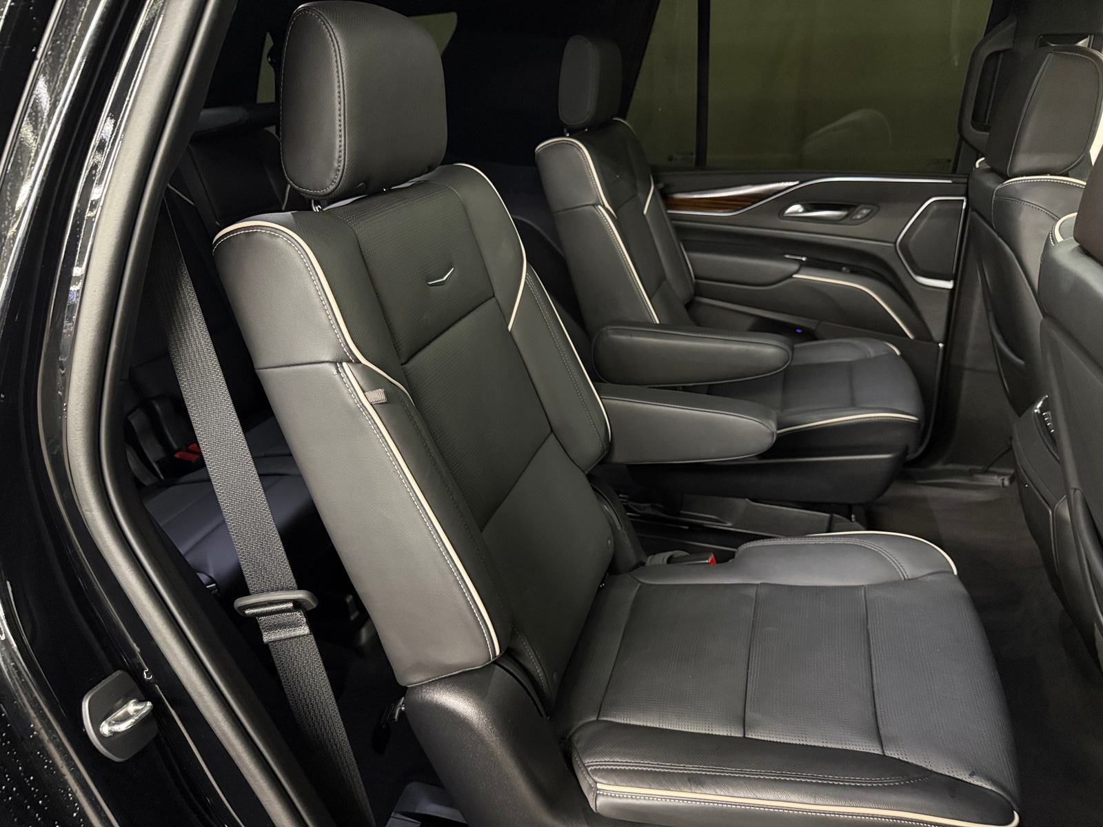 Thumbnail: 2023 Cadillac Escalade - 5