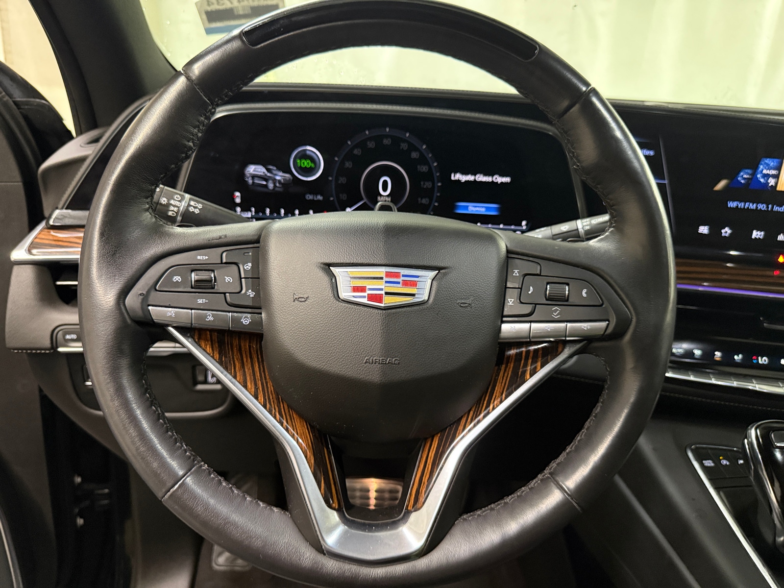 Thumbnail: 2023 Cadillac Escalade - 4