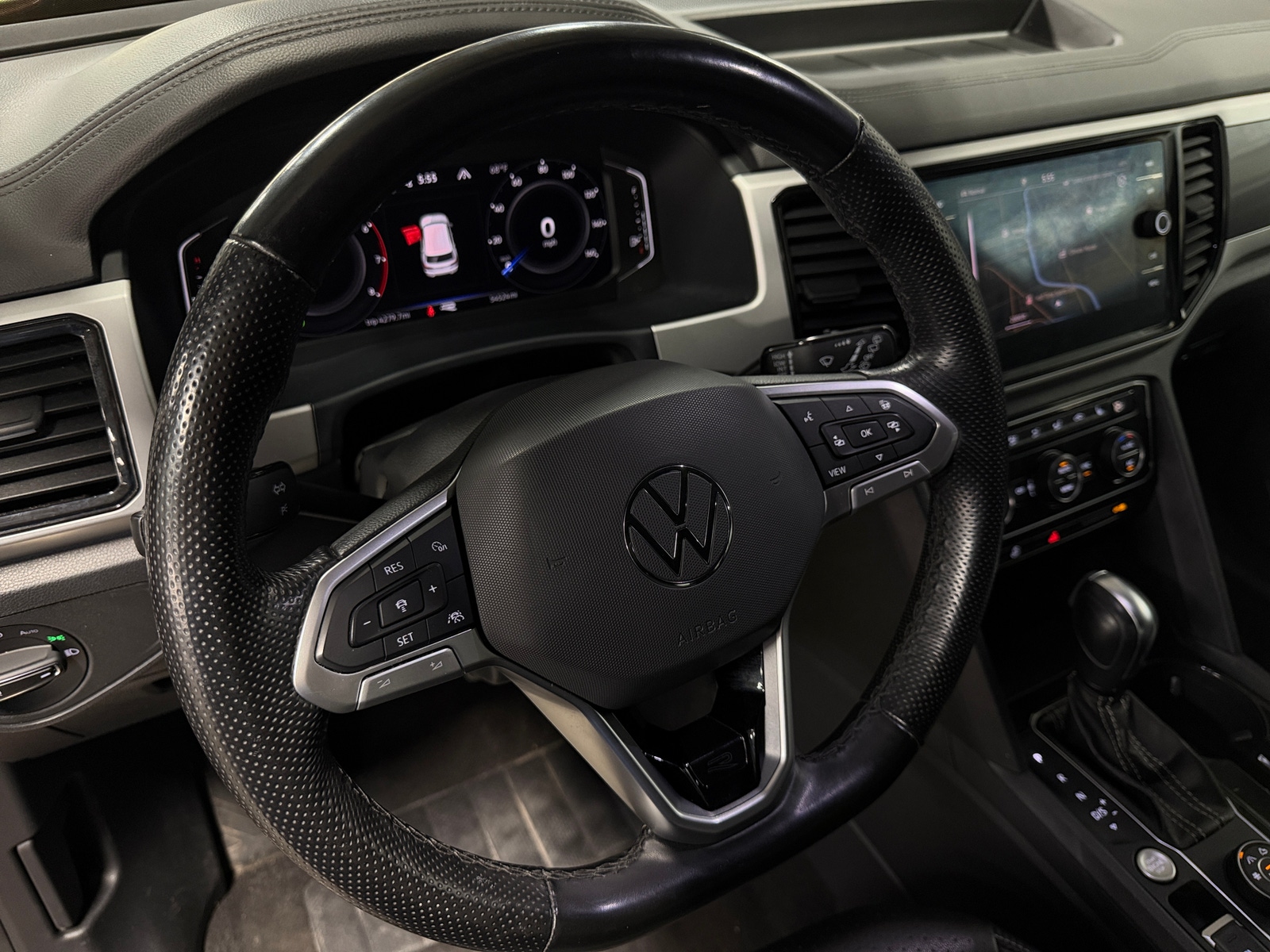 Thumbnail: 2022 Volkswagen Atlas - 4