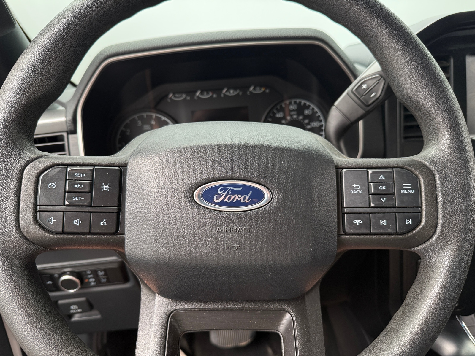 Thumbnail: 2023 Ford Econoline - 5