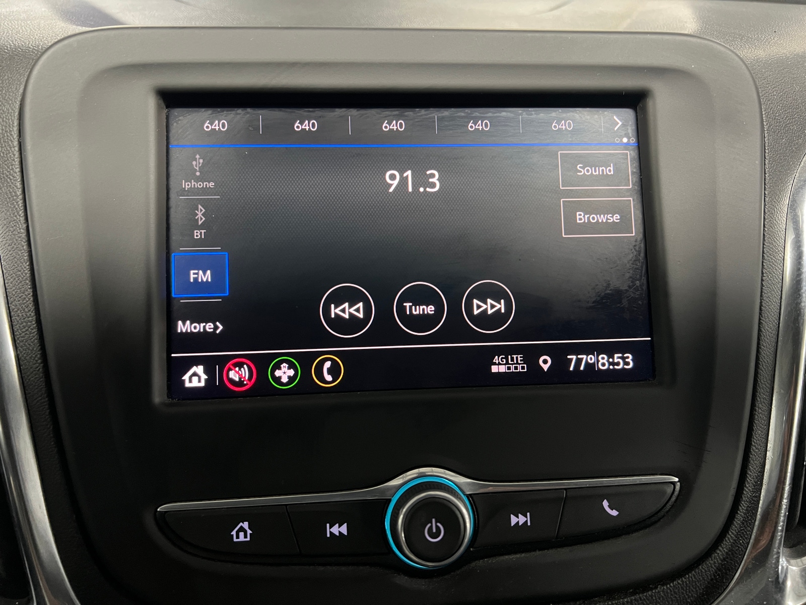 Thumbnail: 2021 Chevrolet Equinox - 4