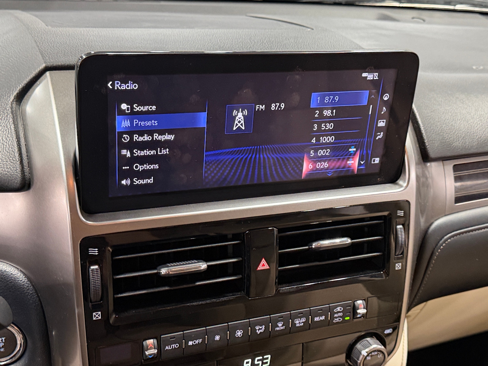 Thumbnail: 2023 Lexus GX - 3