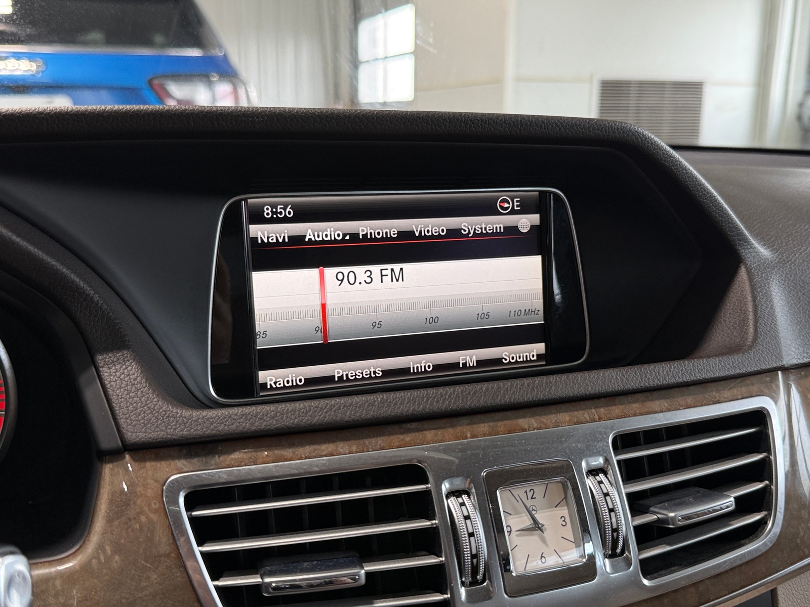 Thumbnail: 2014 Mercedes-Benz E-Class - 3