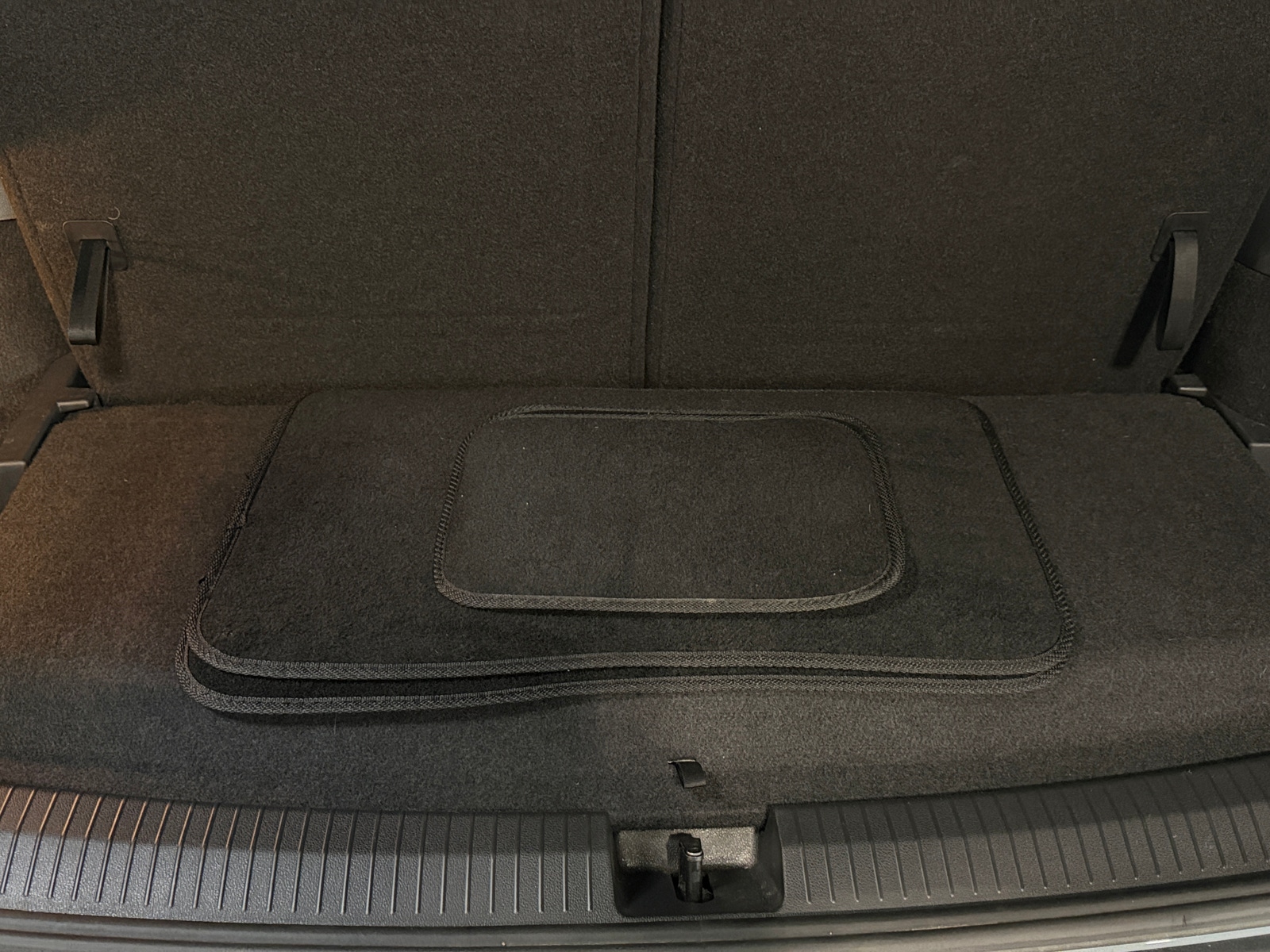Thumbnail: 2021 Volkswagen Tiguan - 6