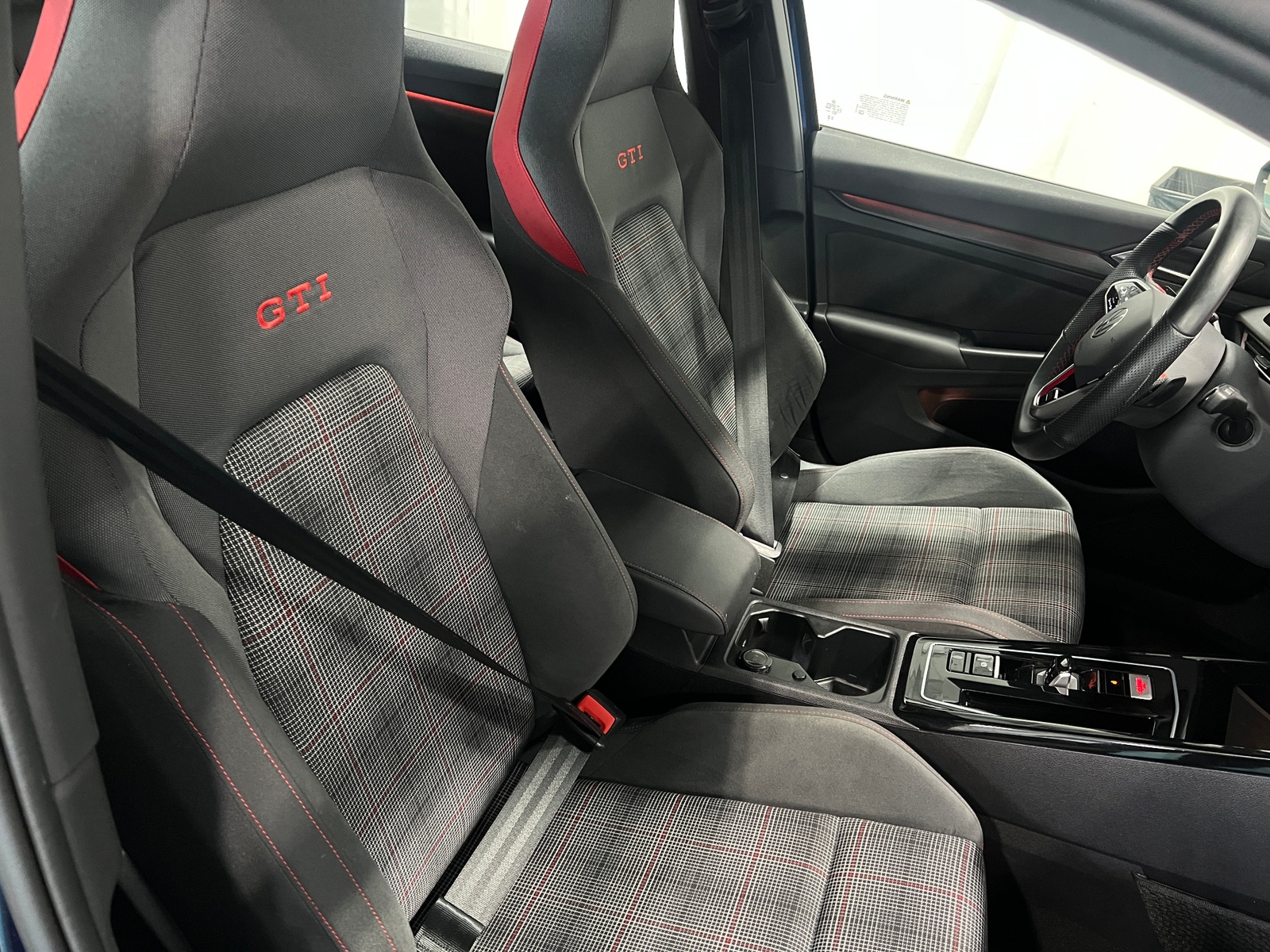 Thumbnail: 2024 Volkswagen Golf - 2