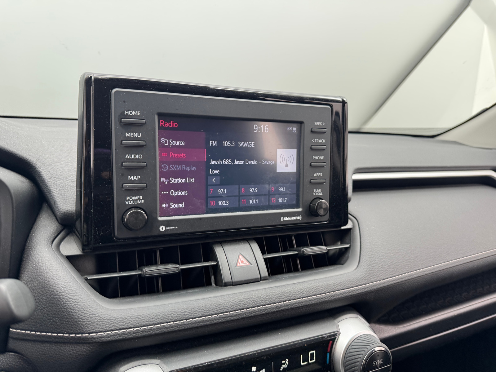 Thumbnail: 2021 Toyota RAV4 - 4