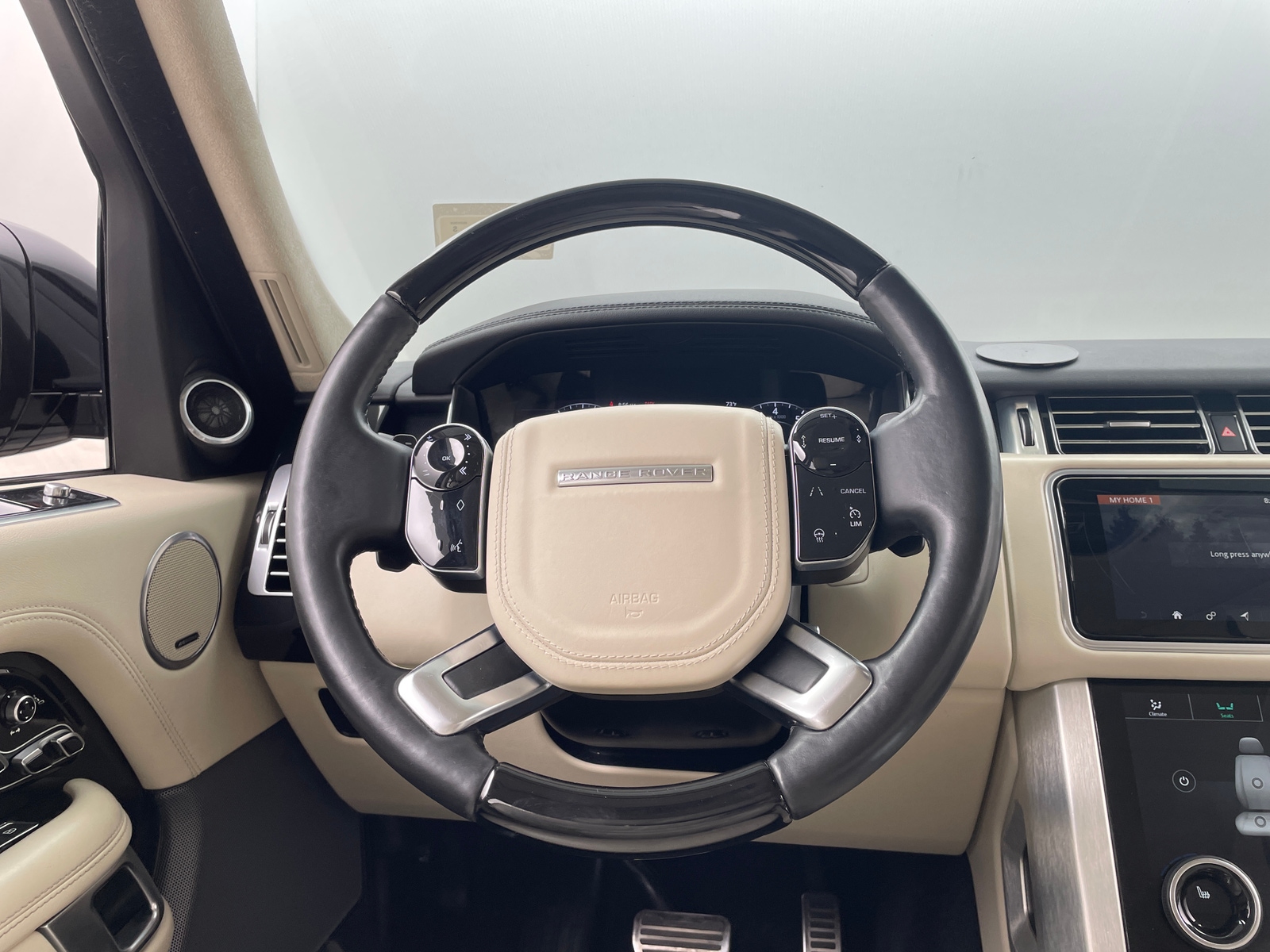 Thumbnail: 2021 Land Rover Range Rover - 4