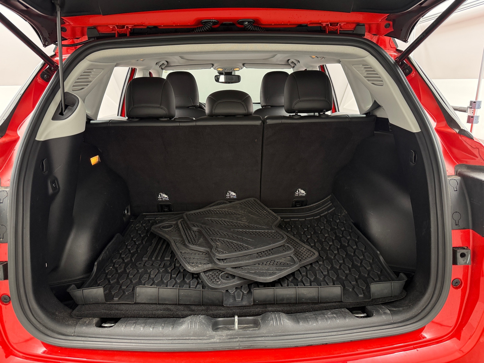 Thumbnail: 2017 Jeep Compass - 7