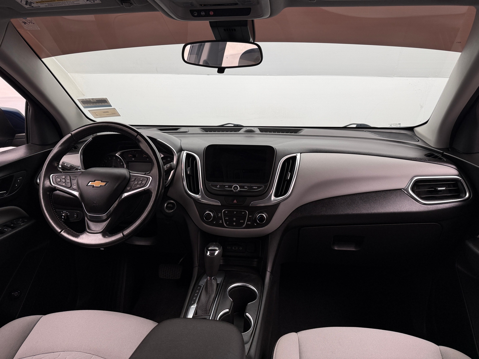 Thumbnail: 2020 Chevrolet Equinox - 3