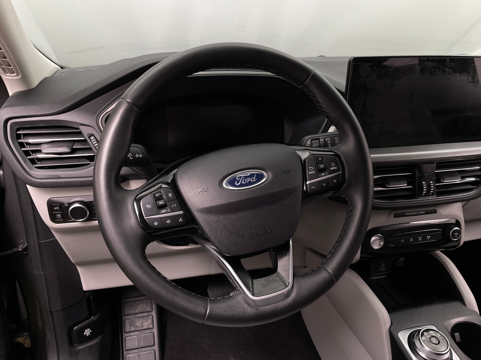 Thumbnail: 2023 Ford Escape - 5