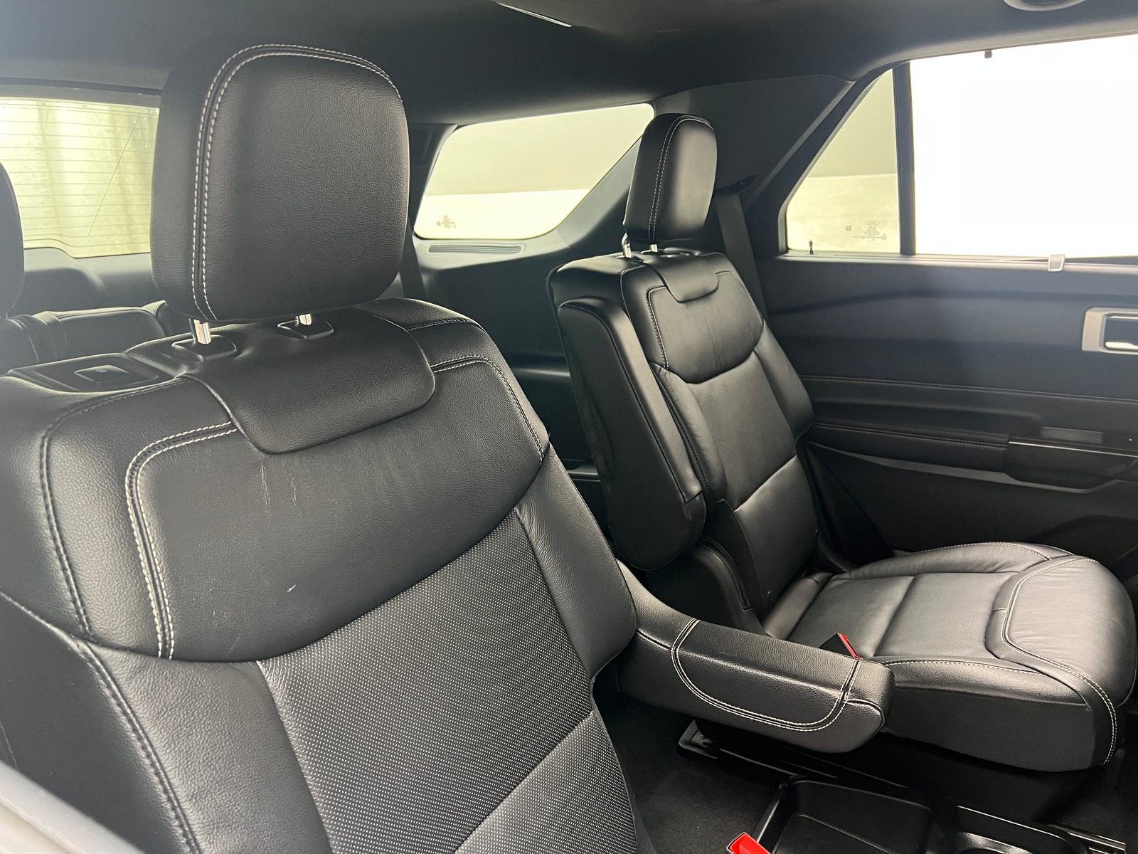 Thumbnail: 2021 Ford Explorer - 5