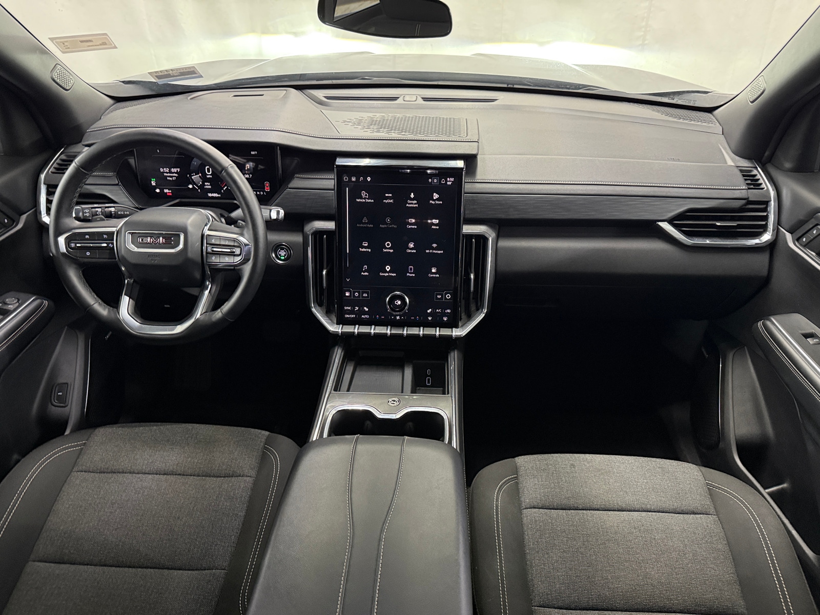 Thumbnail: 2025 GMC Acadia - 3