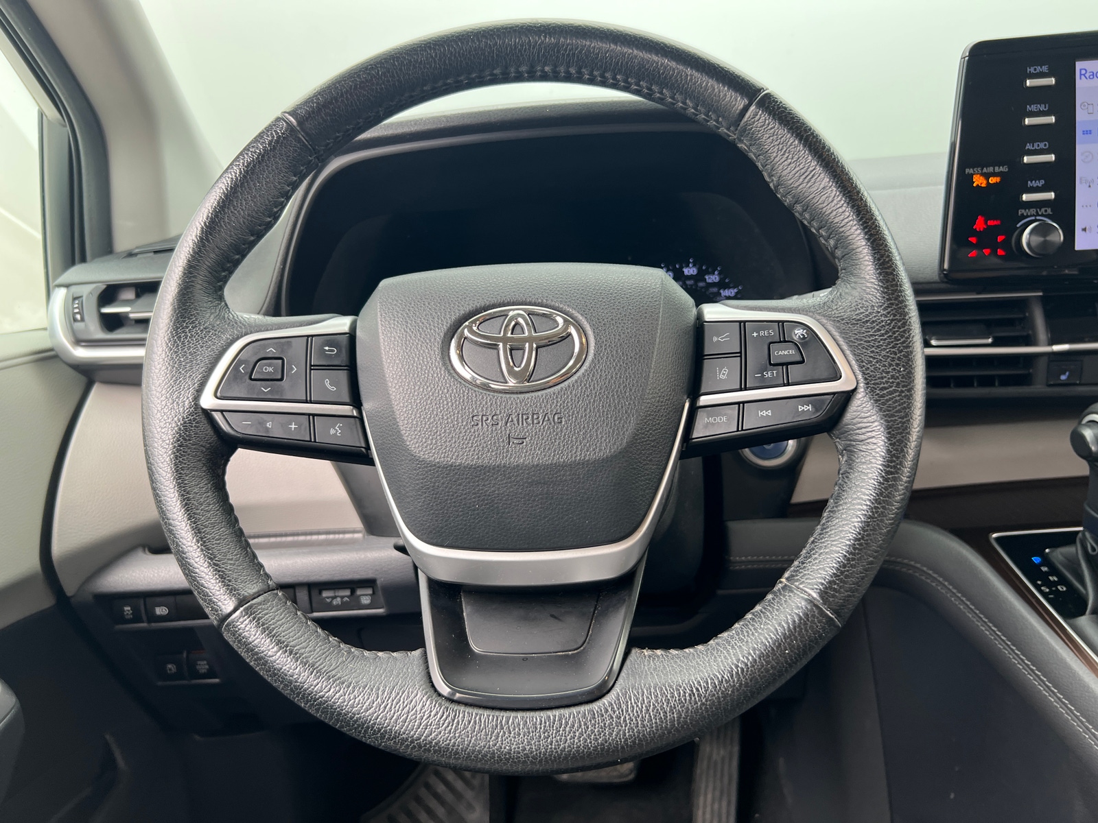 Thumbnail: 2022 Toyota Sienna - 5