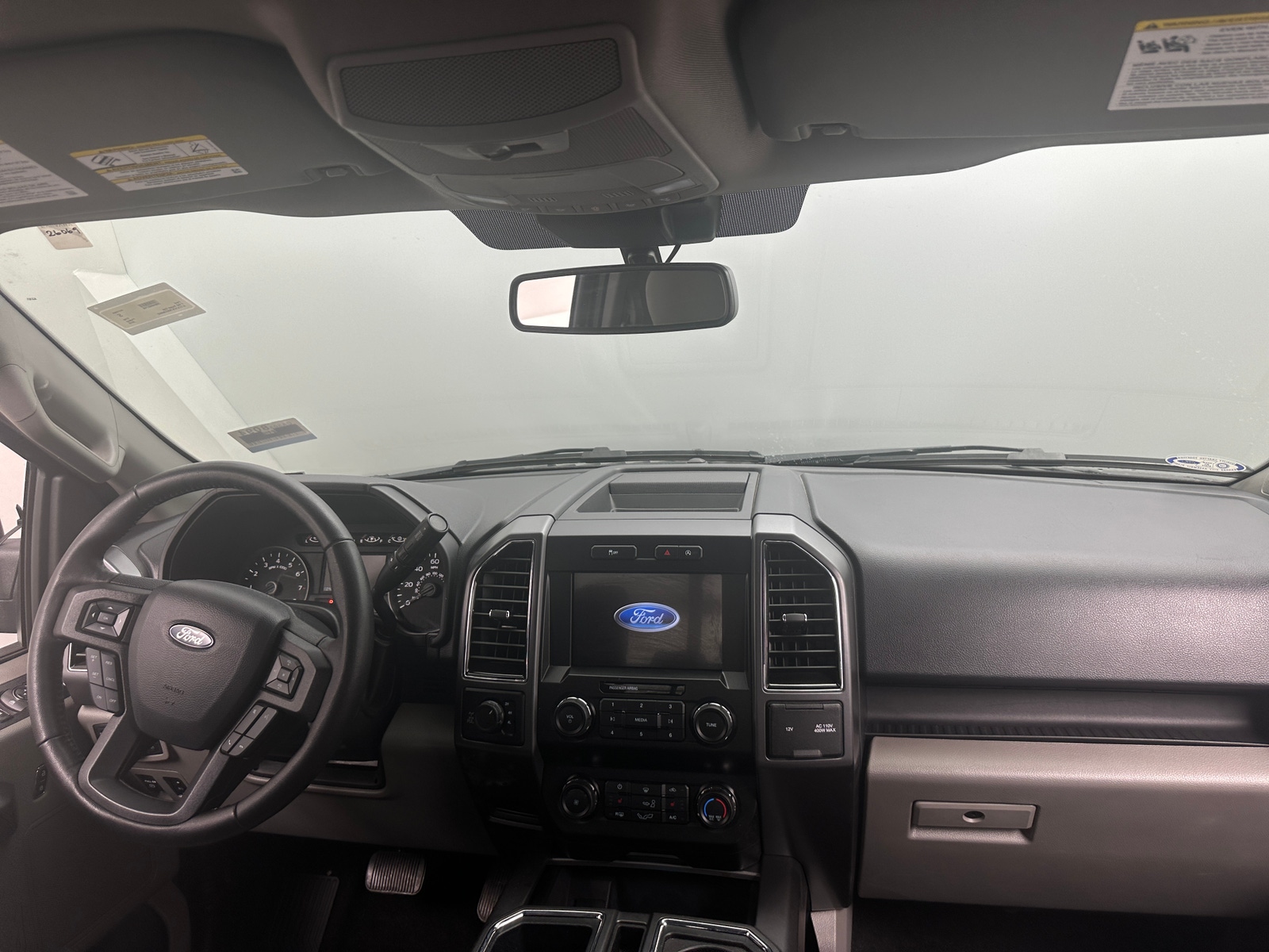 Thumbnail: 2019 Ford Econoline - 3