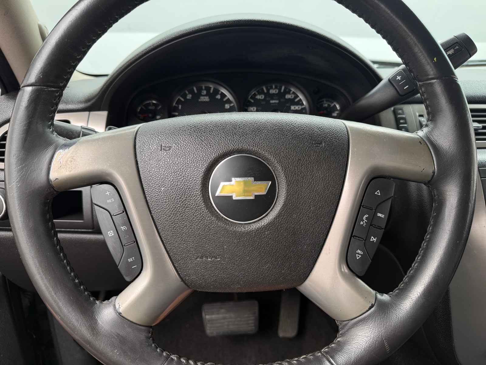 Thumbnail: 2012 Chevrolet Avalanche 1500 - 4