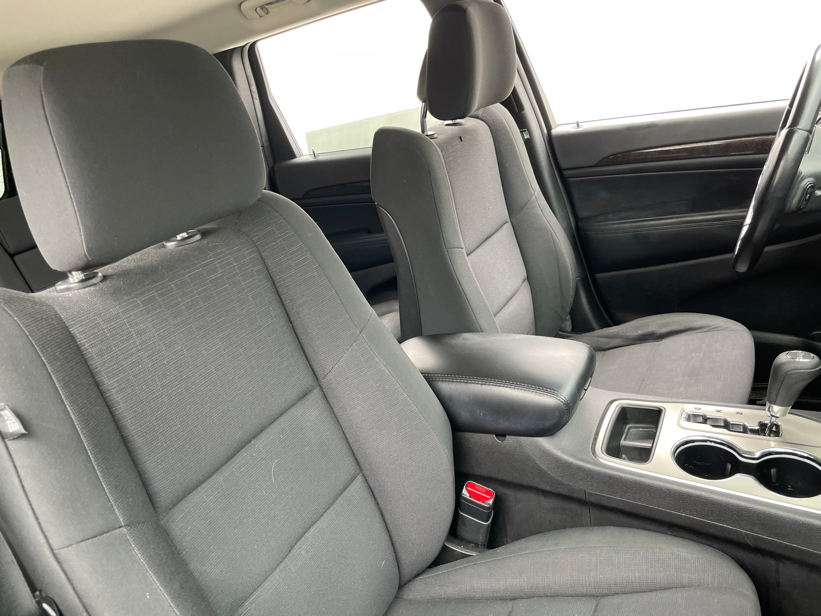 Thumbnail: 2011 Jeep Grand Cherokee - 2