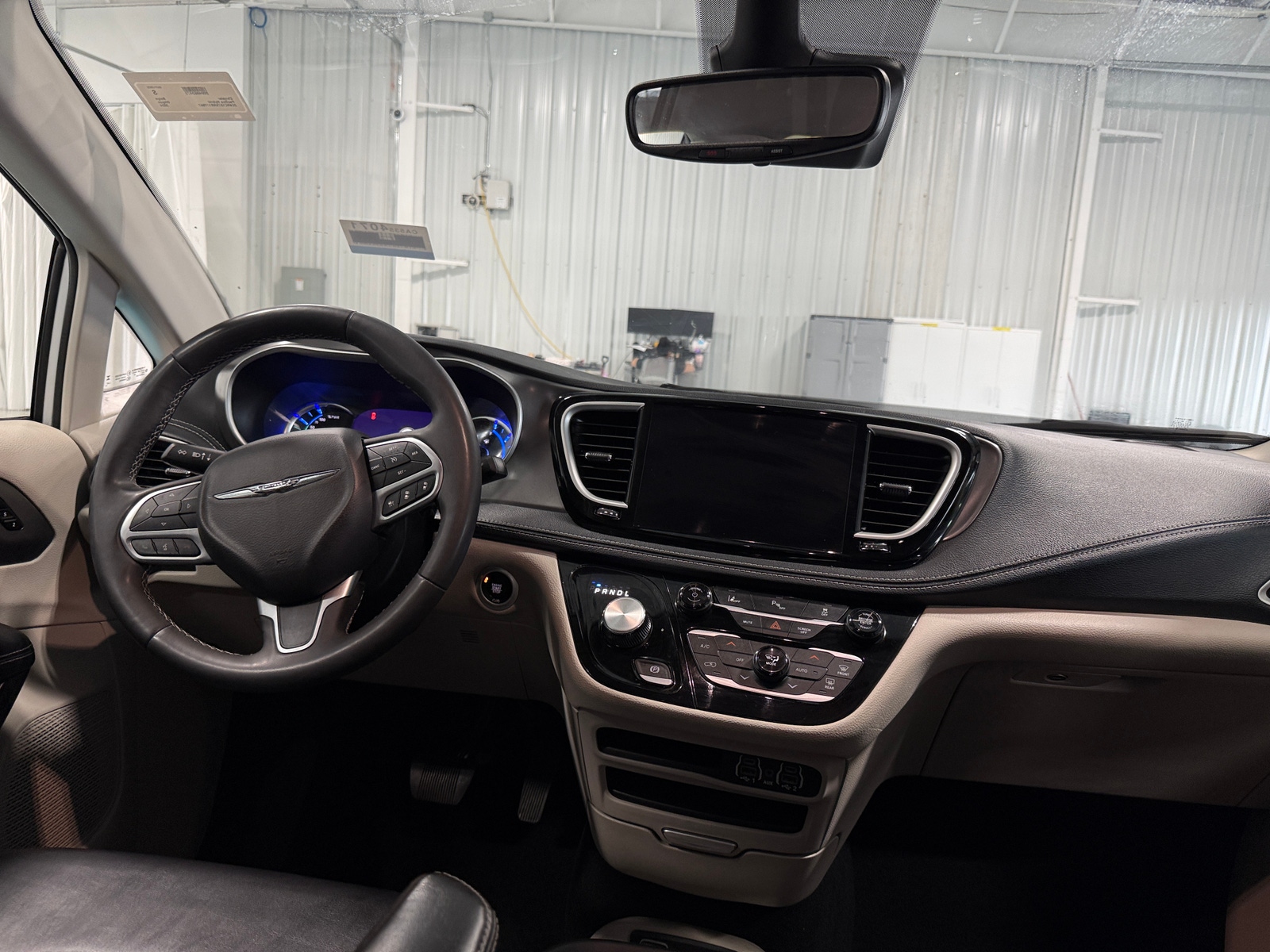 Thumbnail: 2024 Chrysler Pacifica - 2