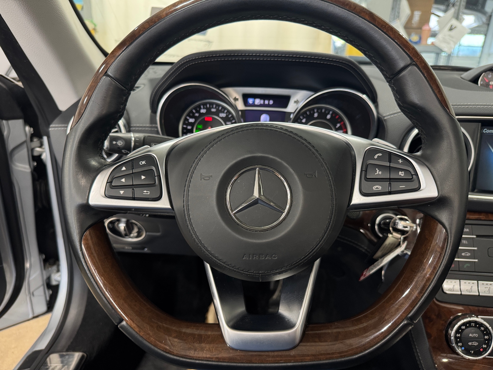 Thumbnail: 2018 Mercedes-Benz SL-Class - 4