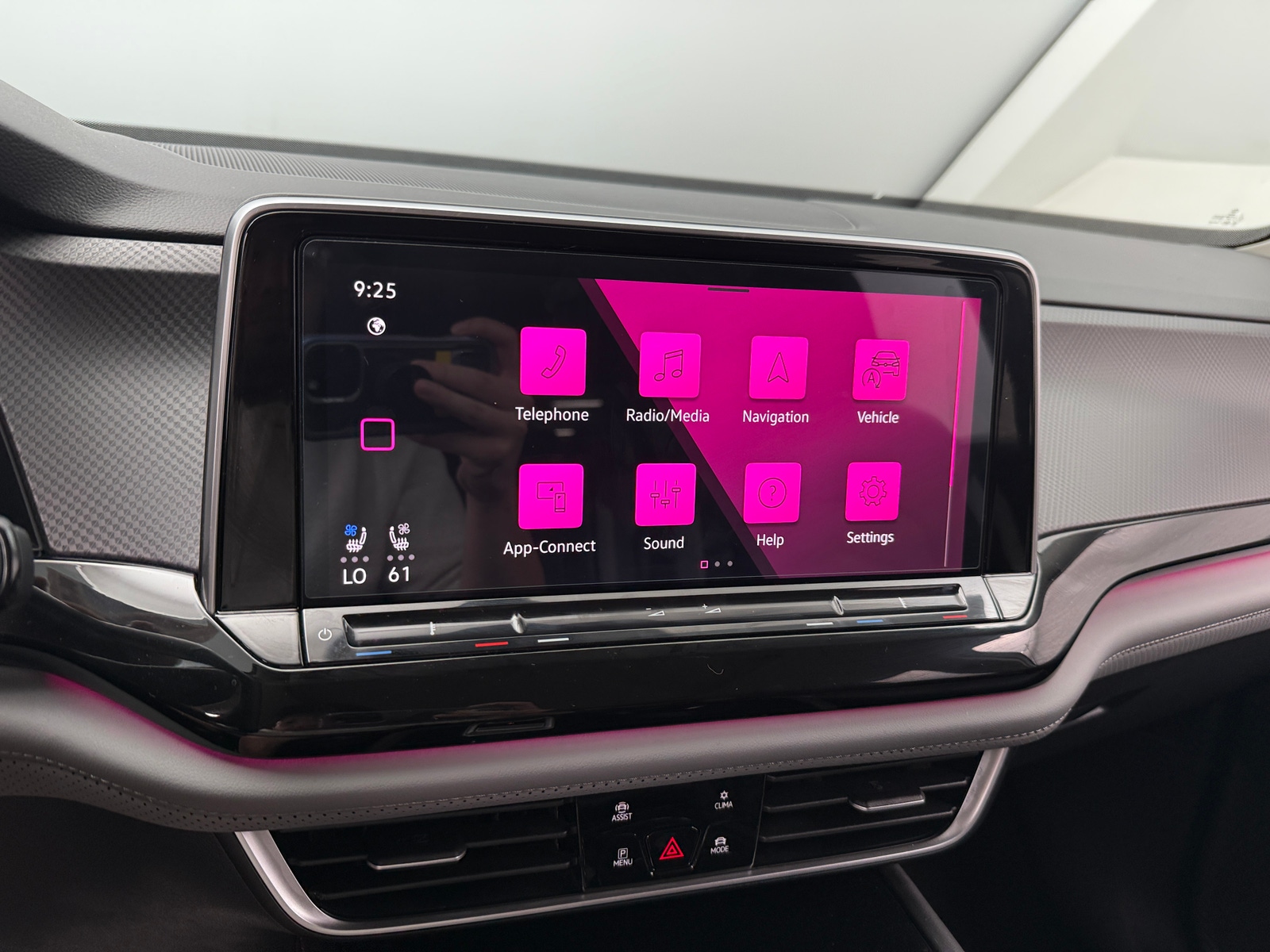Thumbnail: 2025 Volkswagen Atlas - 3