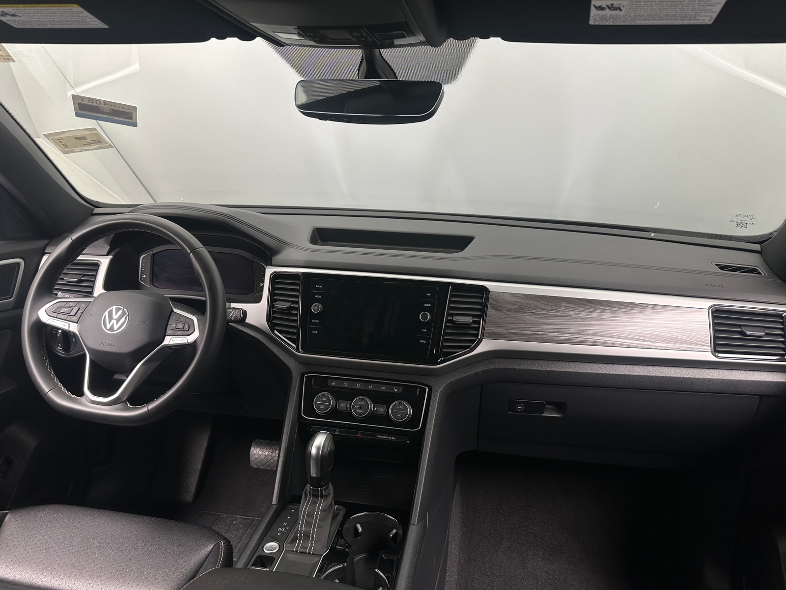 Thumbnail: 2023 Volkswagen Atlas - 2