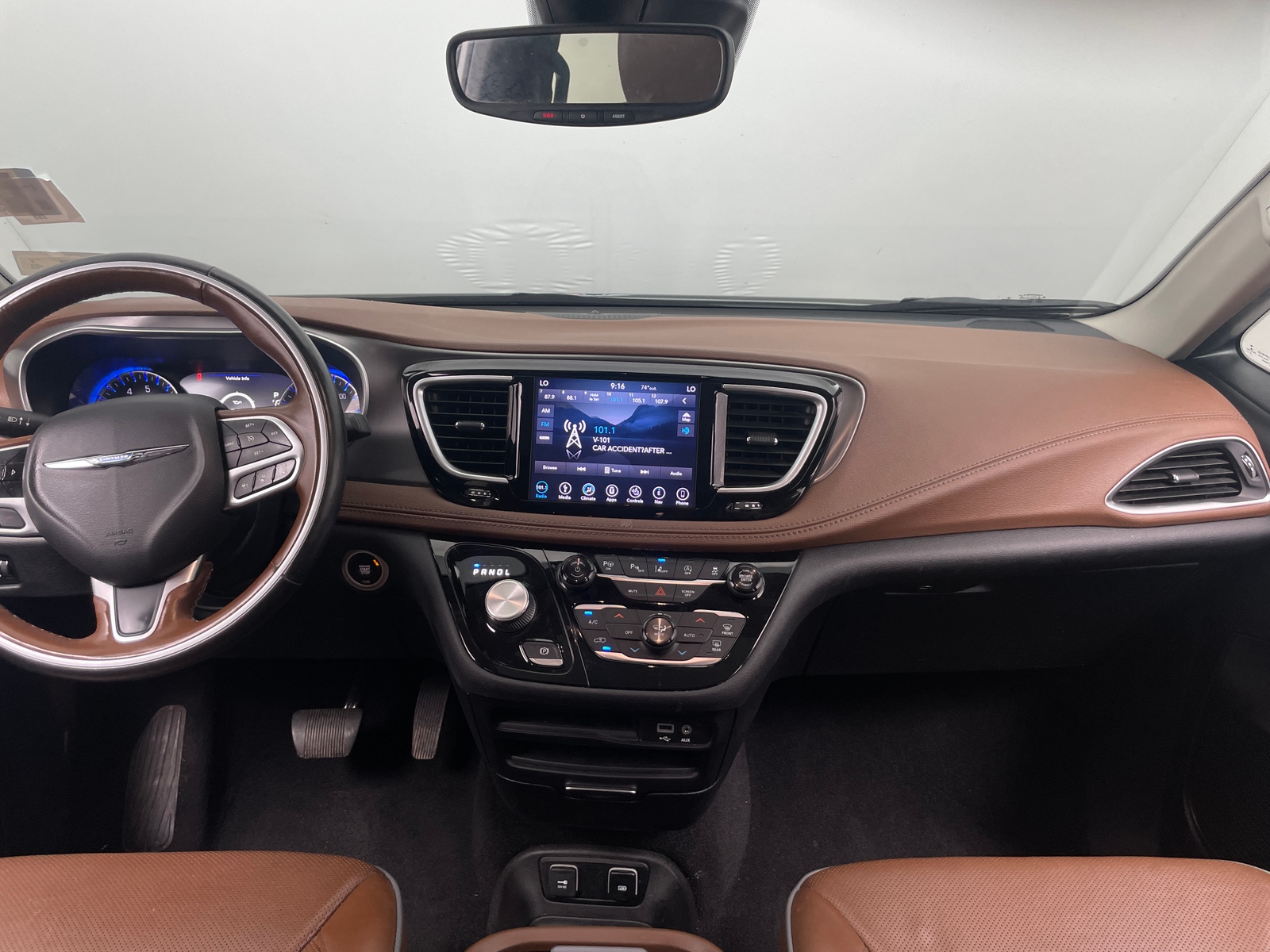 Thumbnail: 2019 Chrysler Pacifica - 2