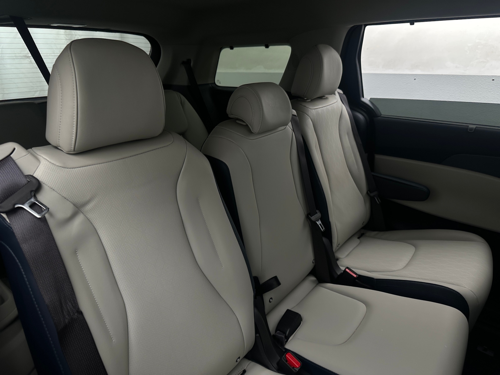 Thumbnail: 2025 Kia Carnival - 5