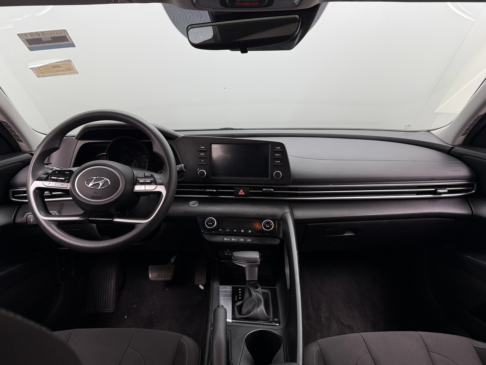 Thumbnail: 2022 Hyundai Elantra - 3