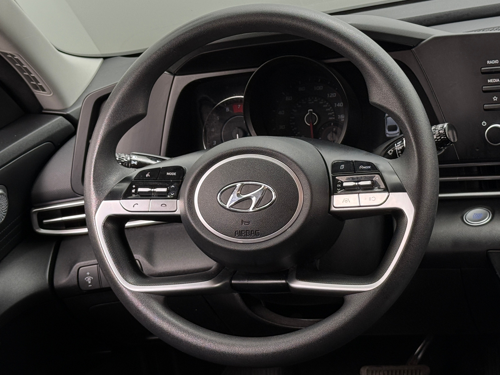 Thumbnail: 2022 Hyundai Elantra - 5