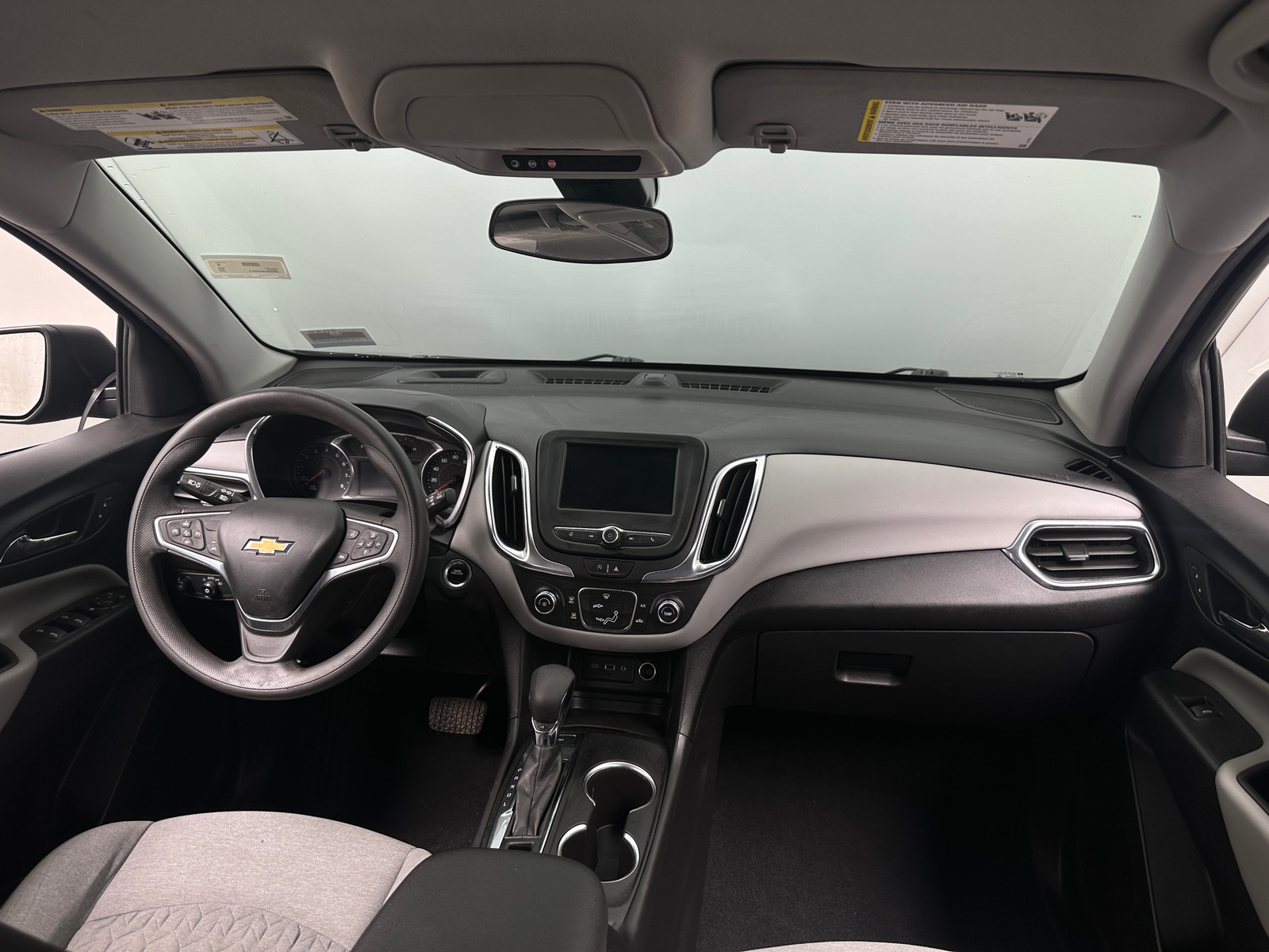 Thumbnail: 2022 Chevrolet Equinox - 3