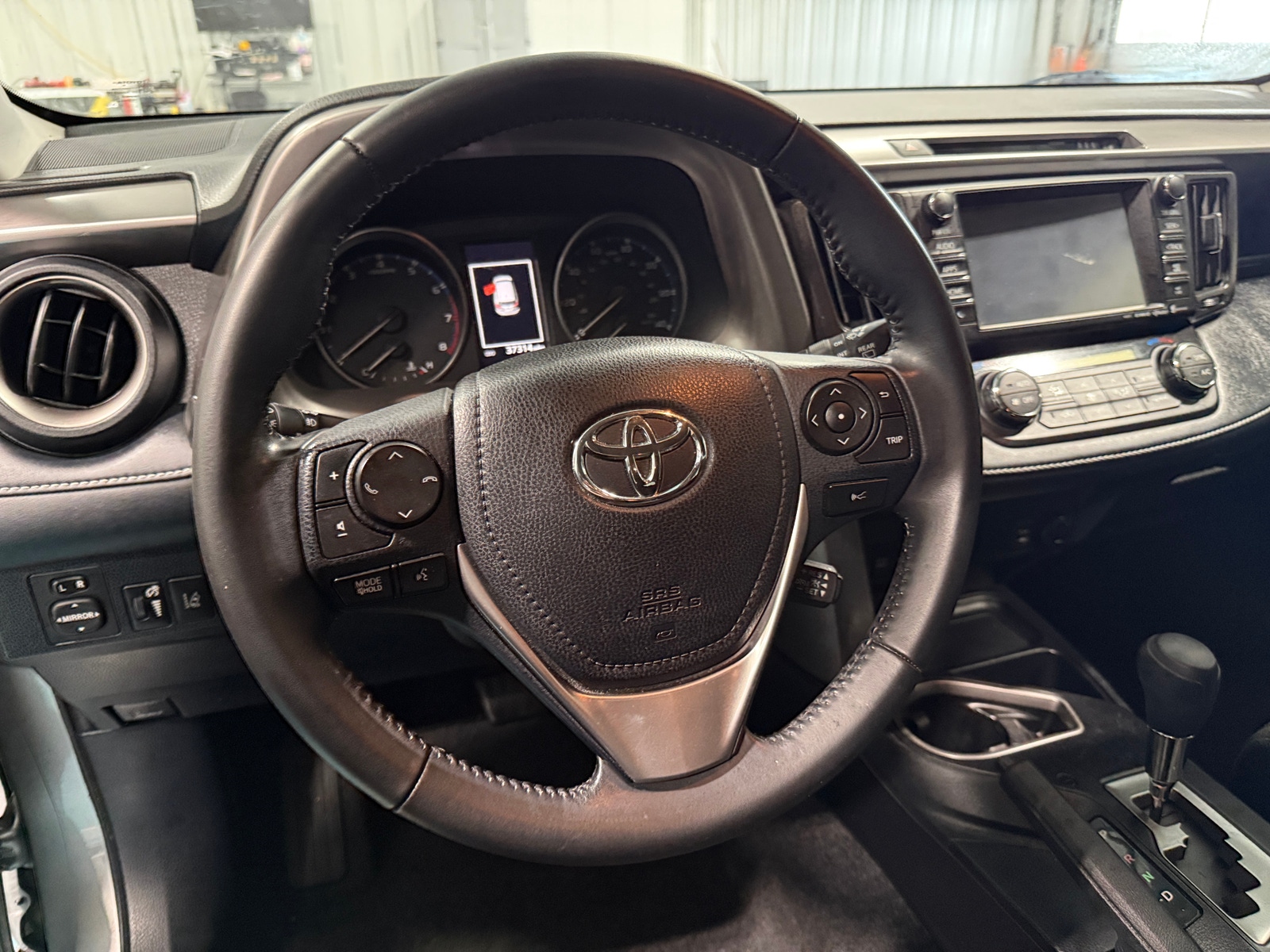 Thumbnail: 2018 Toyota RAV4 - 5