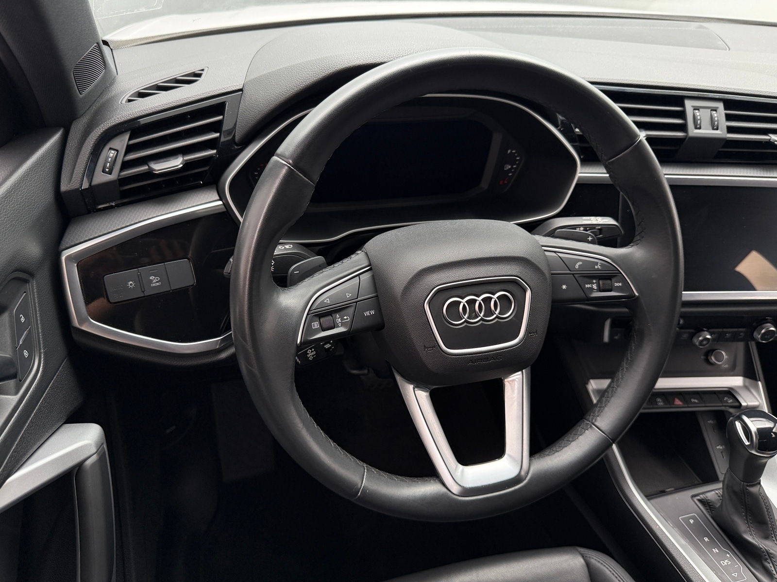 Thumbnail: 2025 Audi Q3 - 4